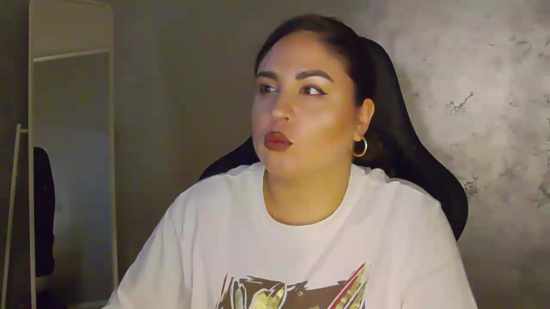 Gallery image thumbnail from NotVanilla's myfreecams stream on, 07/06/2026, 23:03 image 11 of 20