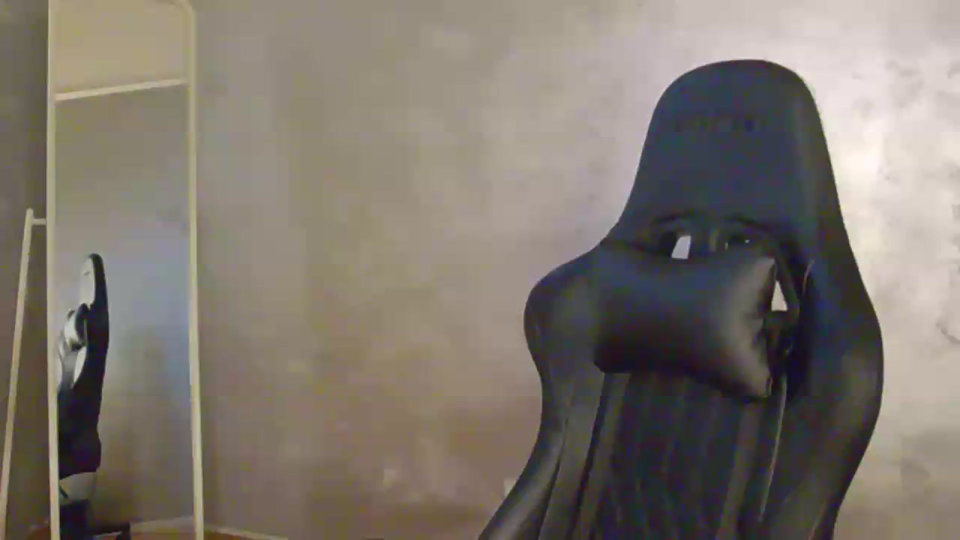 Gallery image thumbnail from NotVanilla's myfreecams stream on, 07/07/2026, 24:58 image 19 of 20