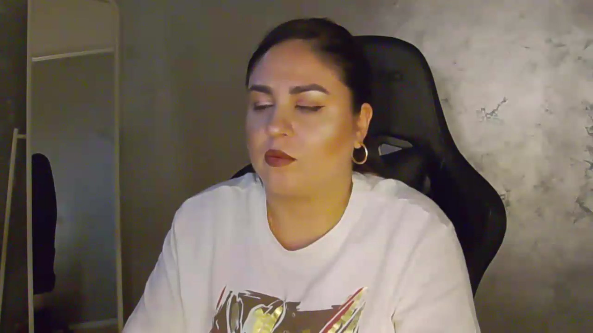 Gallery image thumbnail from NotVanilla's myfreecams stream on, 07/07/2026, 24:58 image 12 of 20