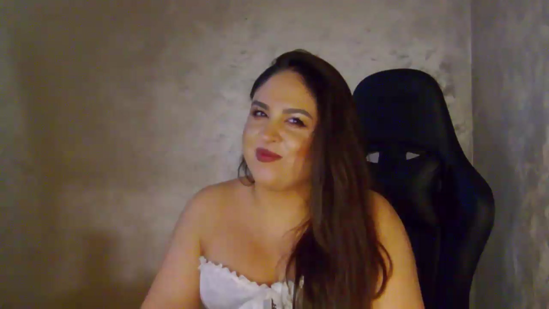 Gallery image thumbnail from NotVanilla's myfreecams stream on, 07/11/2026, 24:01 image 2 of 20