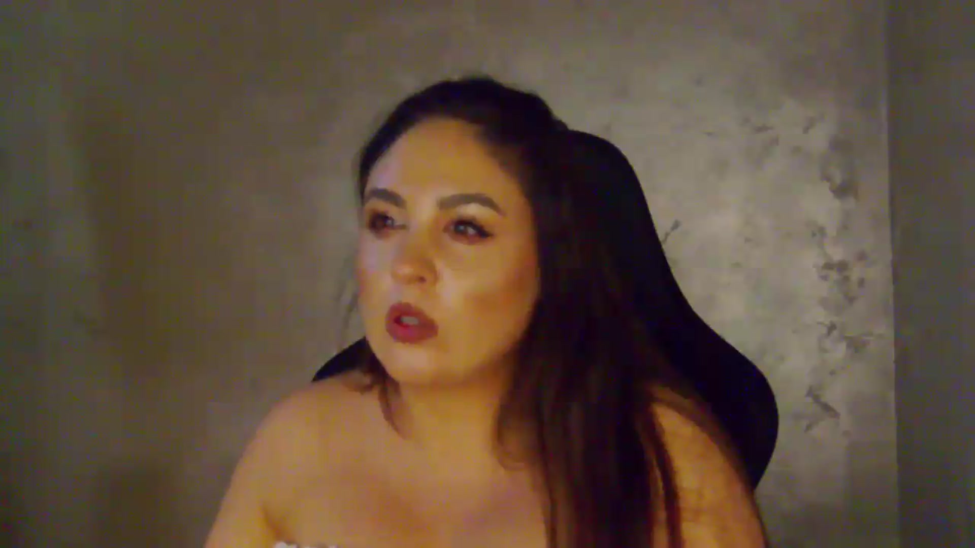 Gallery image thumbnail from NotVanilla's myfreecams stream on, 07/11/2026, 24:23 image 17 of 20
