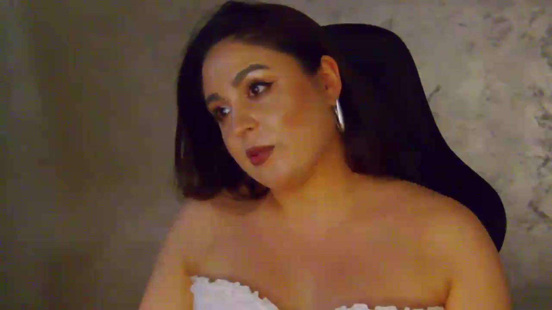 Gallery image thumbnail from NotVanilla's myfreecams stream on, 07/11/2026, 24:23 image 4 of 20