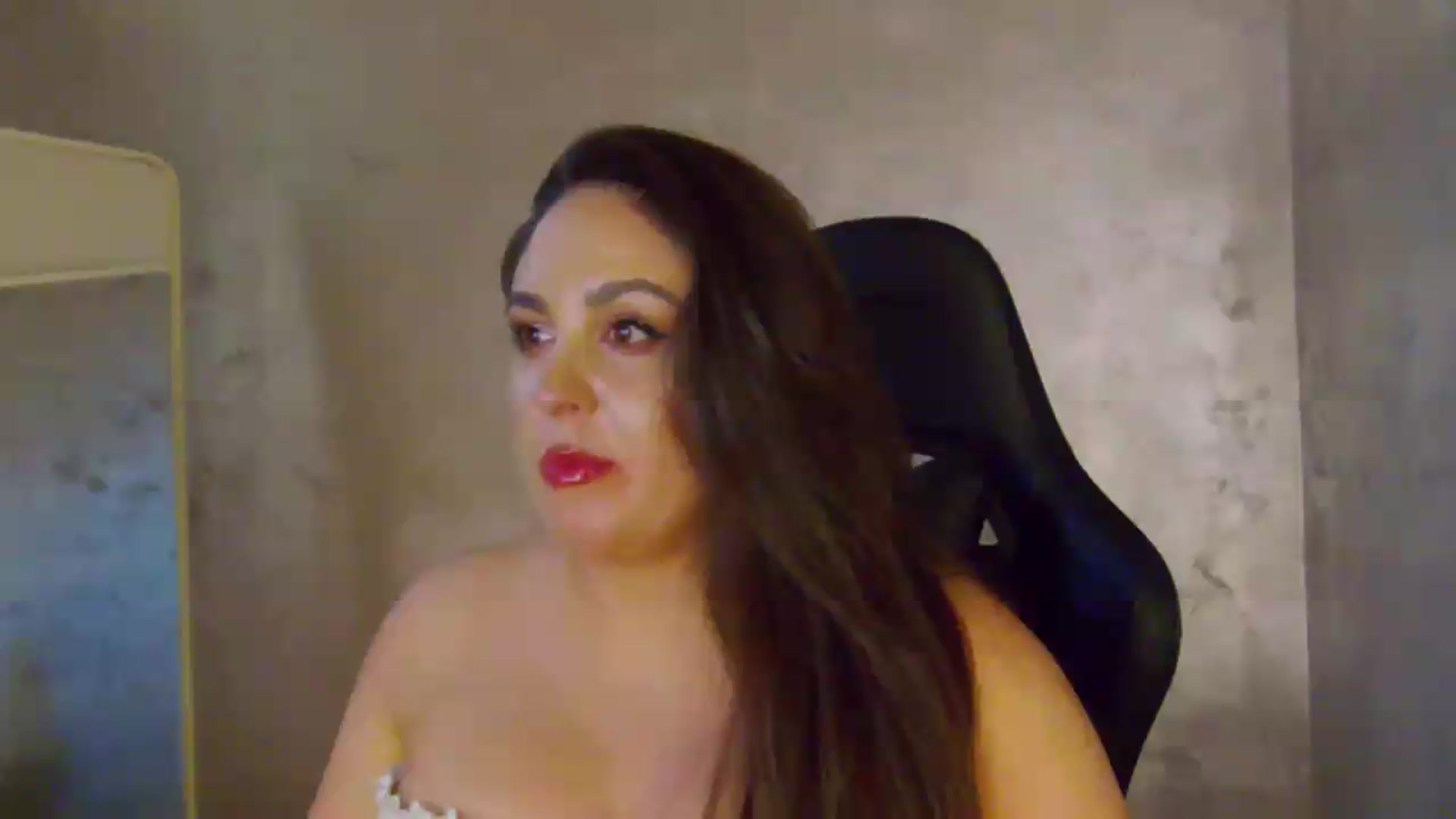 Gallery image thumbnail from NotVanilla's myfreecams stream on, 07/11/2026, 05:08 image 1 of 20