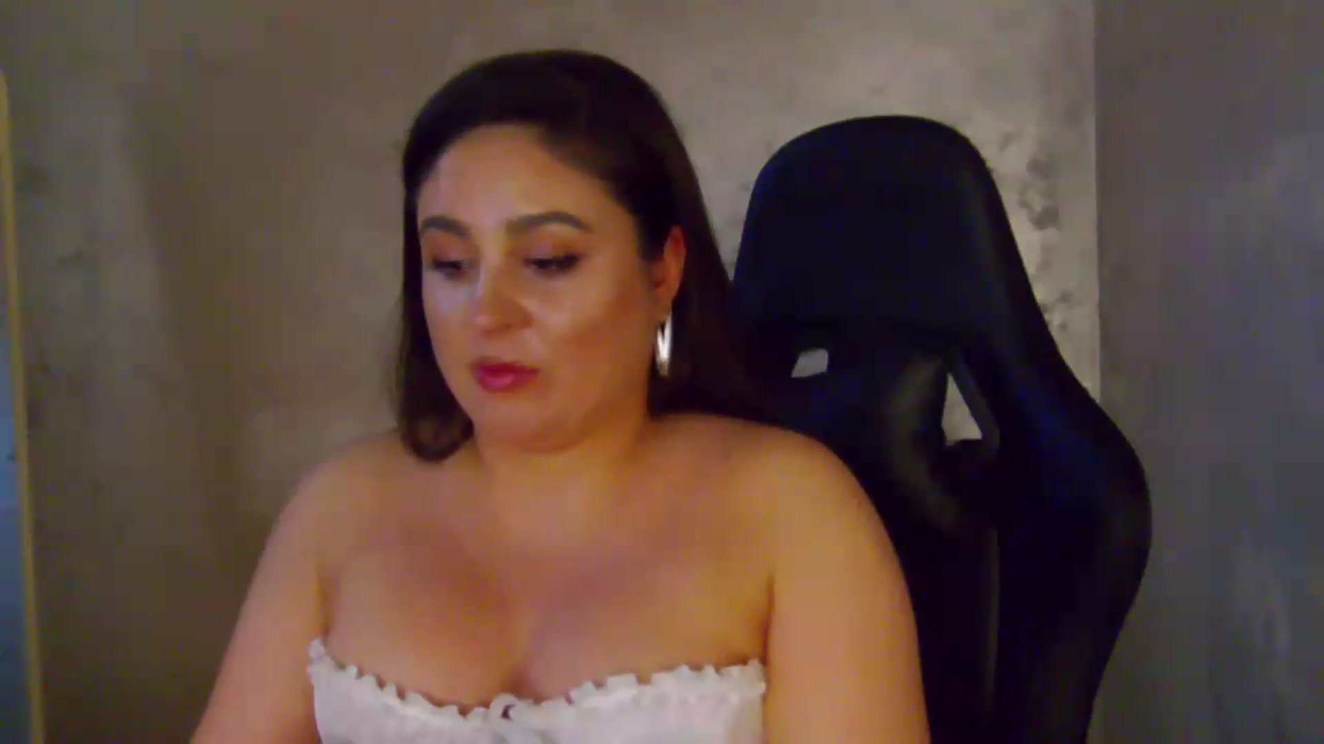 Gallery image thumbnail from NotVanilla's myfreecams stream on, 07/11/2026, 05:08 image 20 of 20