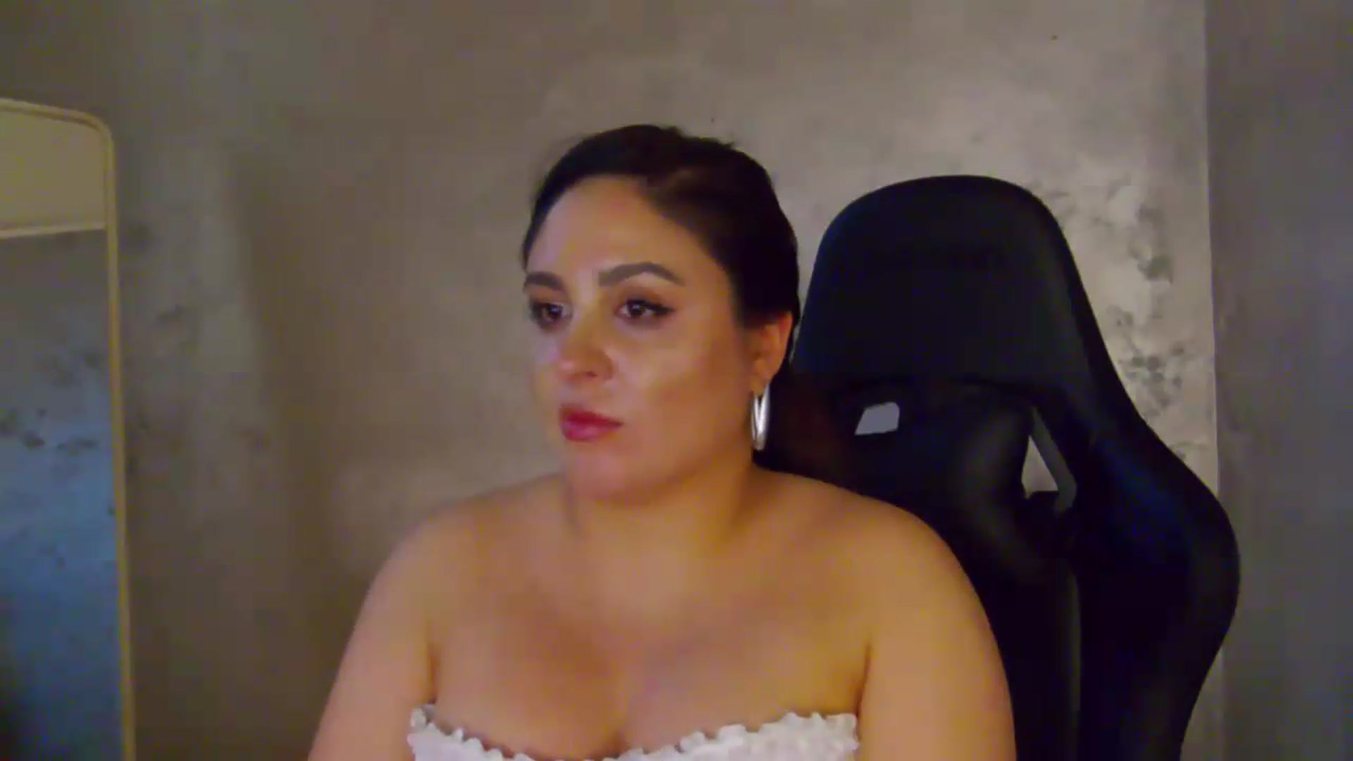Gallery image thumbnail from NotVanilla's myfreecams stream on, 07/11/2026, 06:12 image 8 of 20
