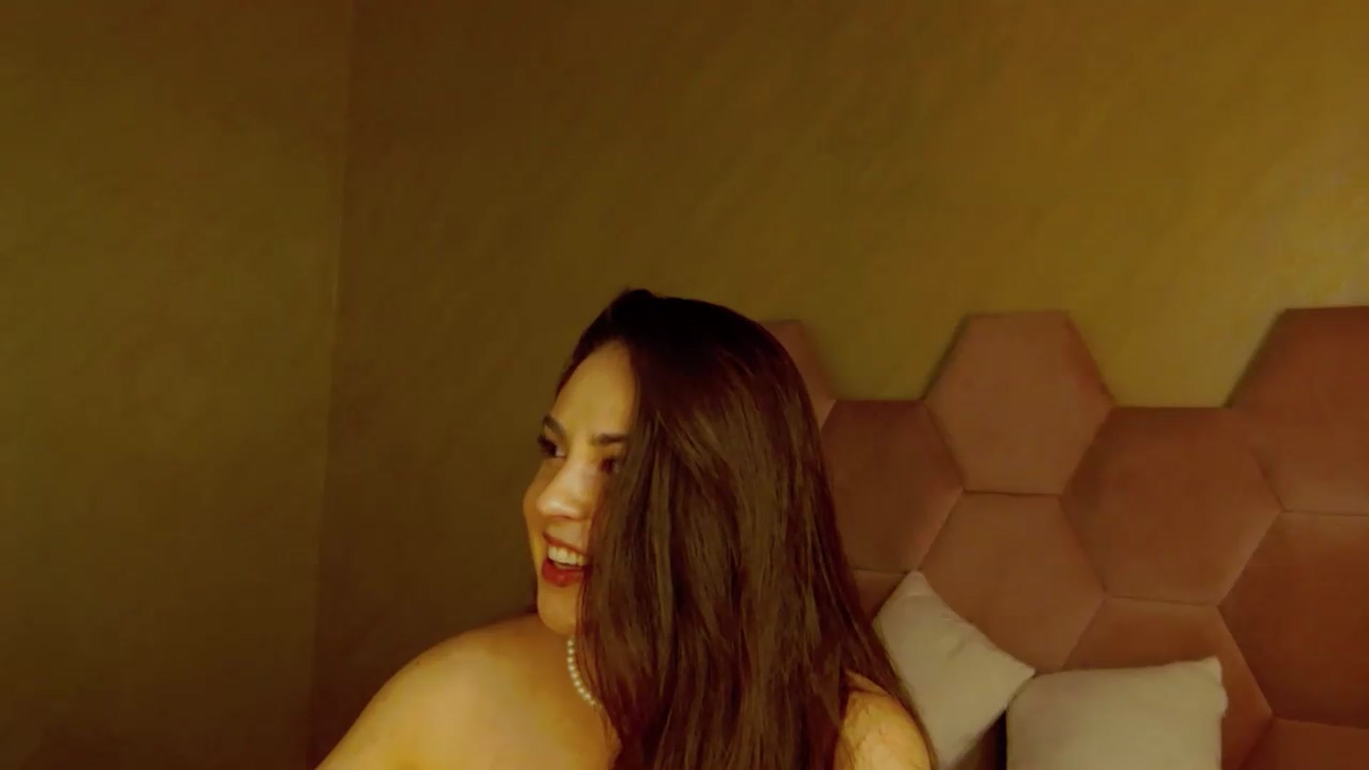 Gallery image thumbnail from NotVanilla's myfreecams stream on, 07/17/2026, 24:57 image 7 of 20