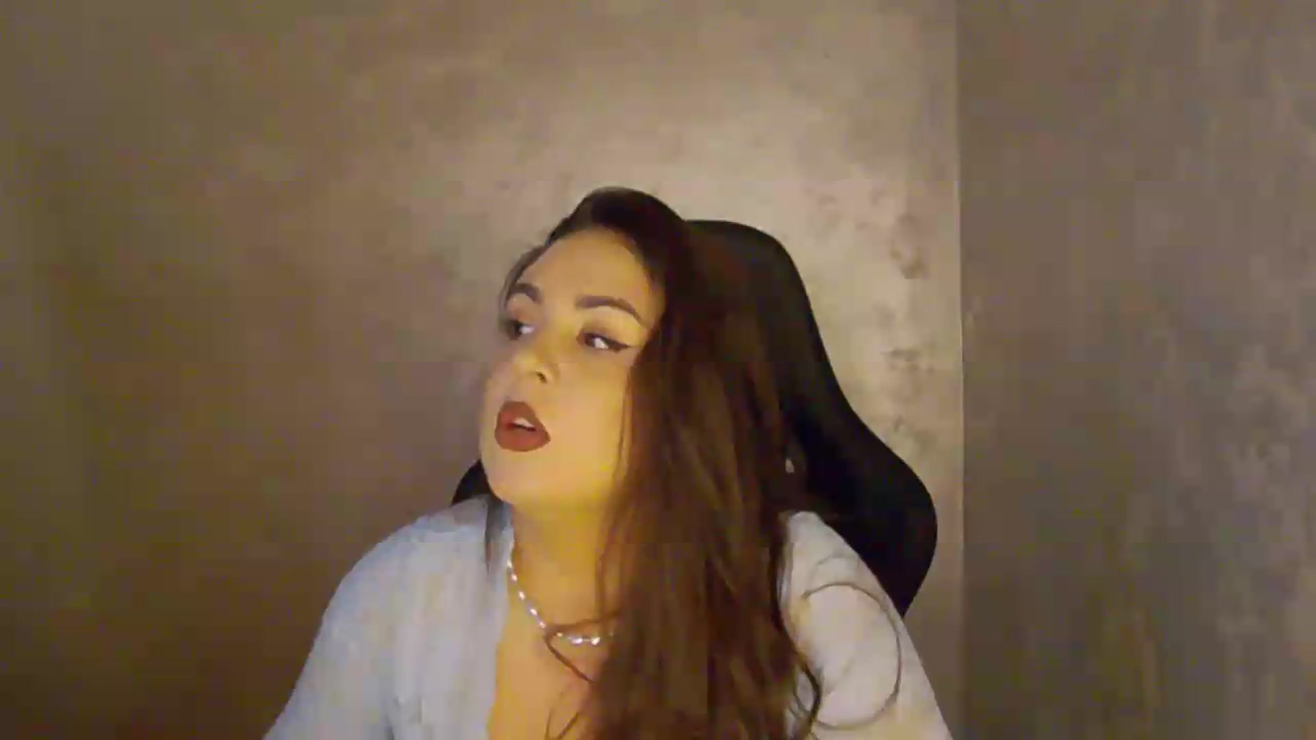 Gallery image thumbnail from NotVanilla's myfreecams stream on, 07/19/2026, 01:09 image 5 of 20