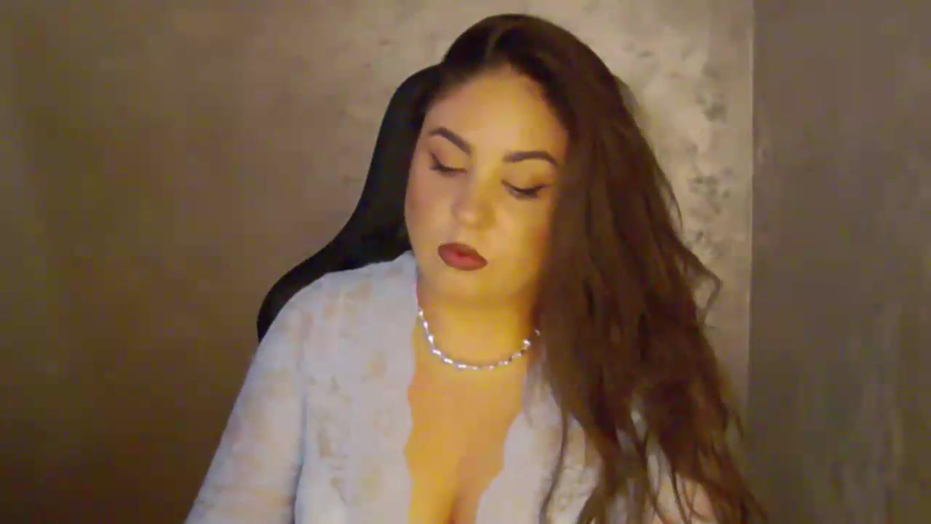 Gallery image thumbnail from NotVanilla's myfreecams stream on, 07/19/2026, 02:07 image 13 of 20