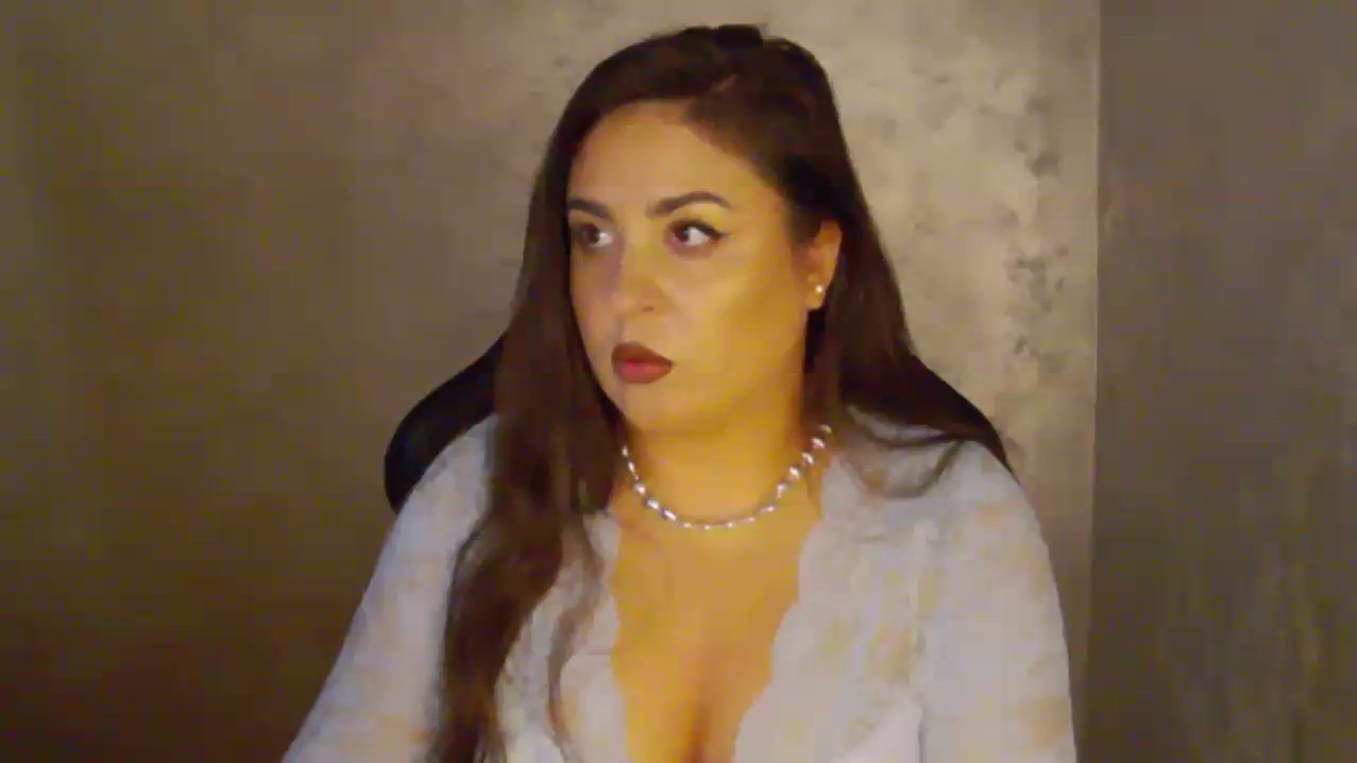 Gallery image thumbnail from NotVanilla's myfreecams stream on, 07/19/2026, 02:07 image 2 of 20