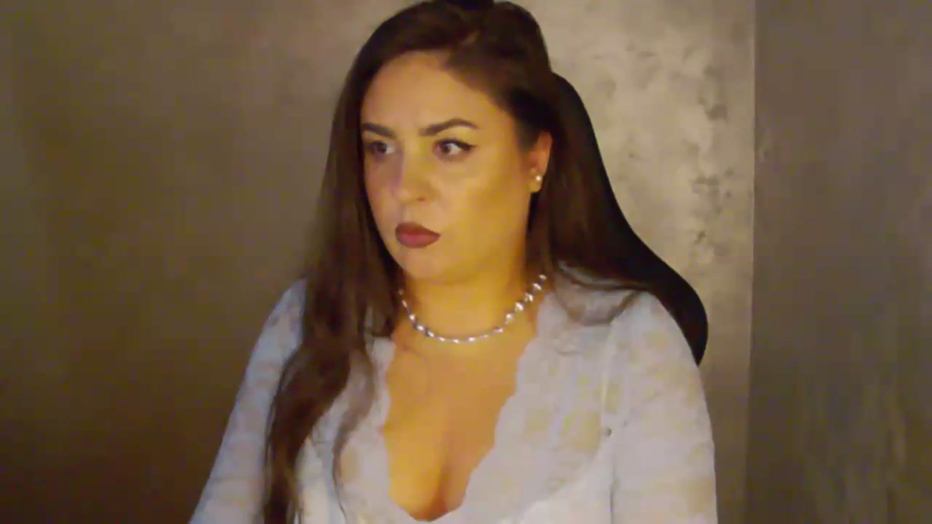Gallery image thumbnail from NotVanilla's myfreecams stream on, 07/19/2026, 02:07 image 3 of 20