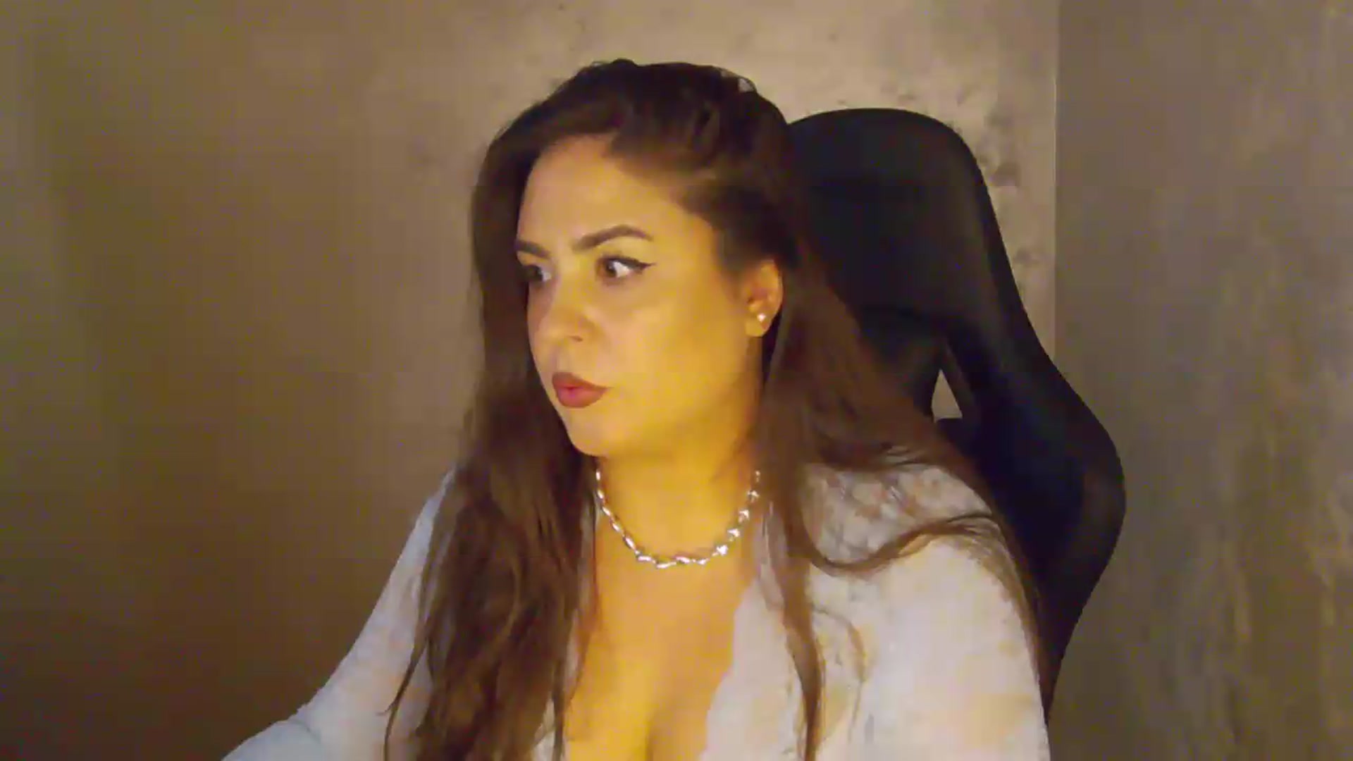 Gallery image thumbnail from NotVanilla's myfreecams stream on, 07/19/2026, 04:16 image 14 of 20