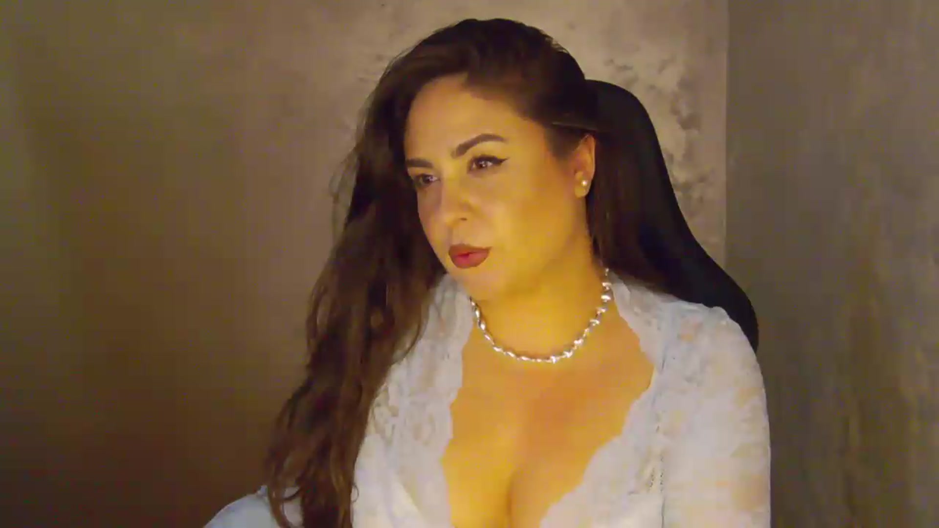 Gallery image thumbnail from NotVanilla's myfreecams stream on, 07/19/2026, 04:16 image 10 of 20