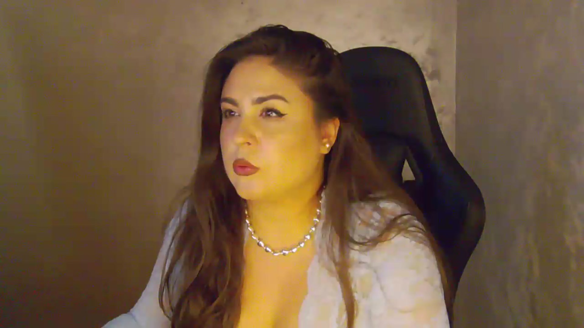 Gallery image thumbnail from NotVanilla's myfreecams stream on, 07/19/2026, 04:16 image 13 of 20