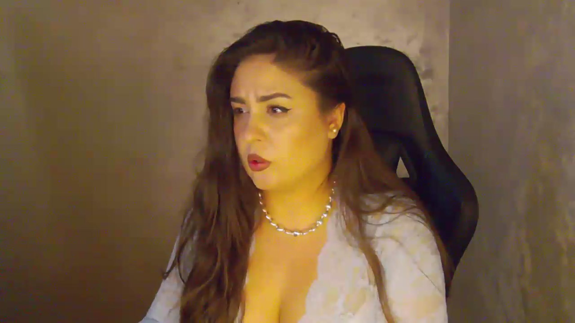 Gallery image thumbnail from NotVanilla's myfreecams stream on, 07/19/2026, 04:16 image 12 of 20