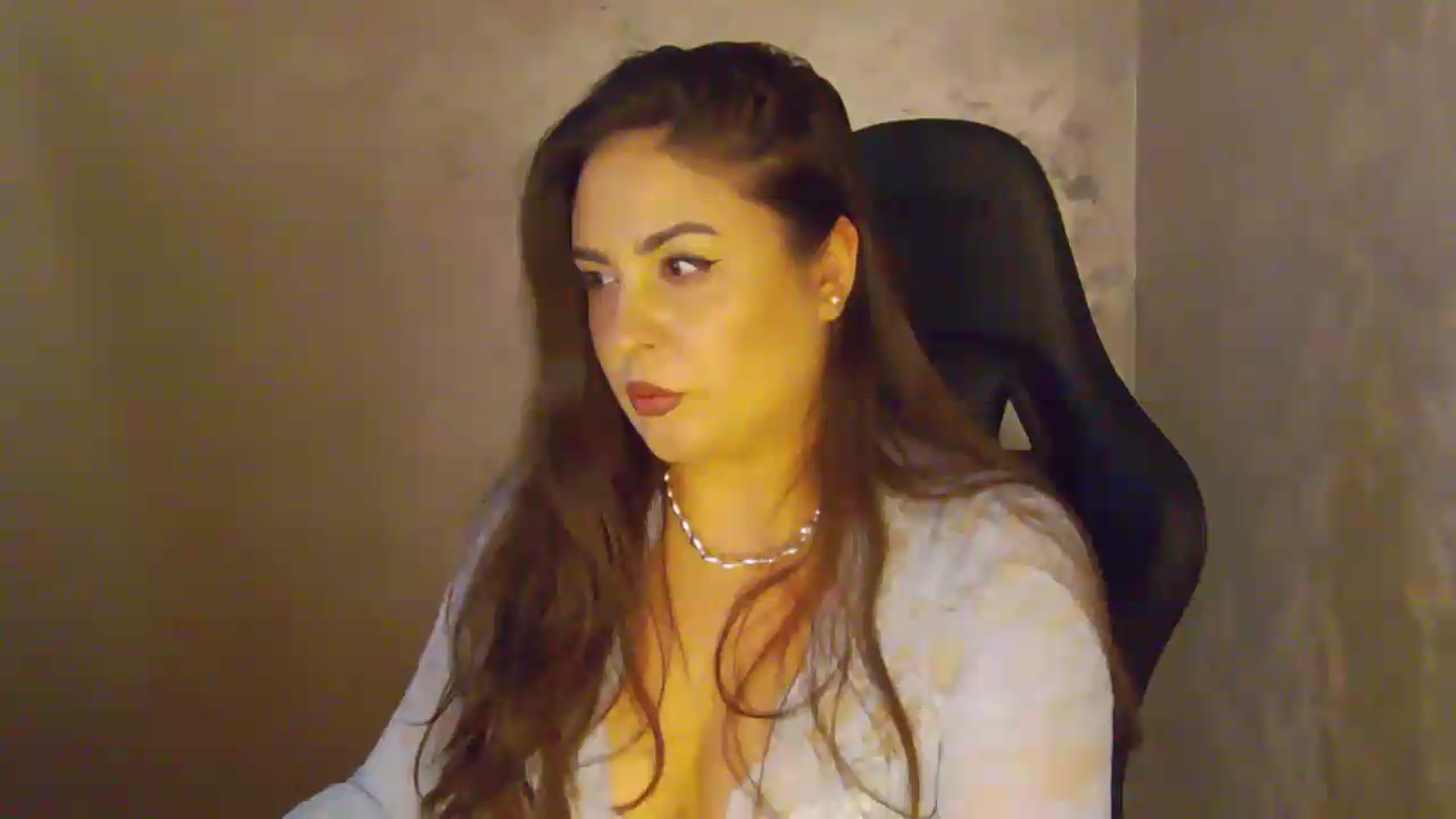Gallery image thumbnail from NotVanilla's myfreecams stream on, 07/19/2026, 04:16 image 15 of 20