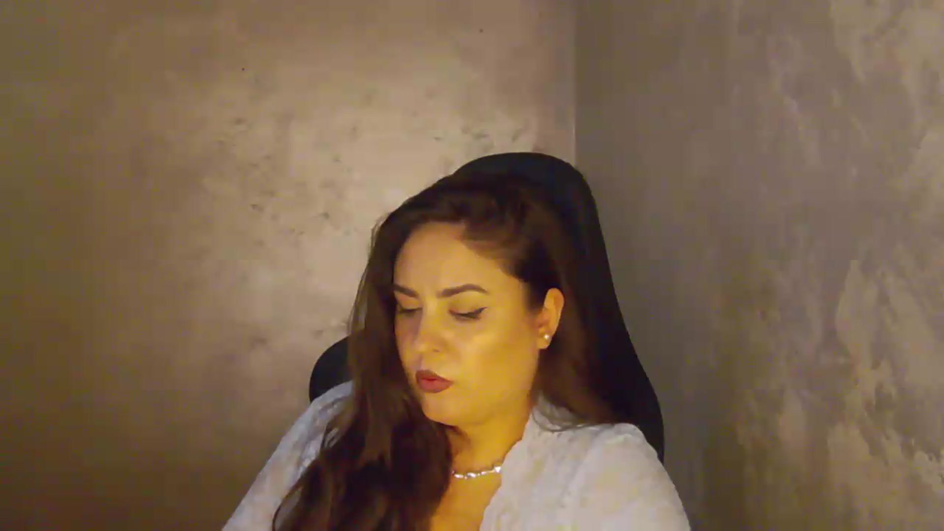 Gallery image thumbnail from NotVanilla's myfreecams stream on, 07/19/2026, 04:16 image 5 of 20