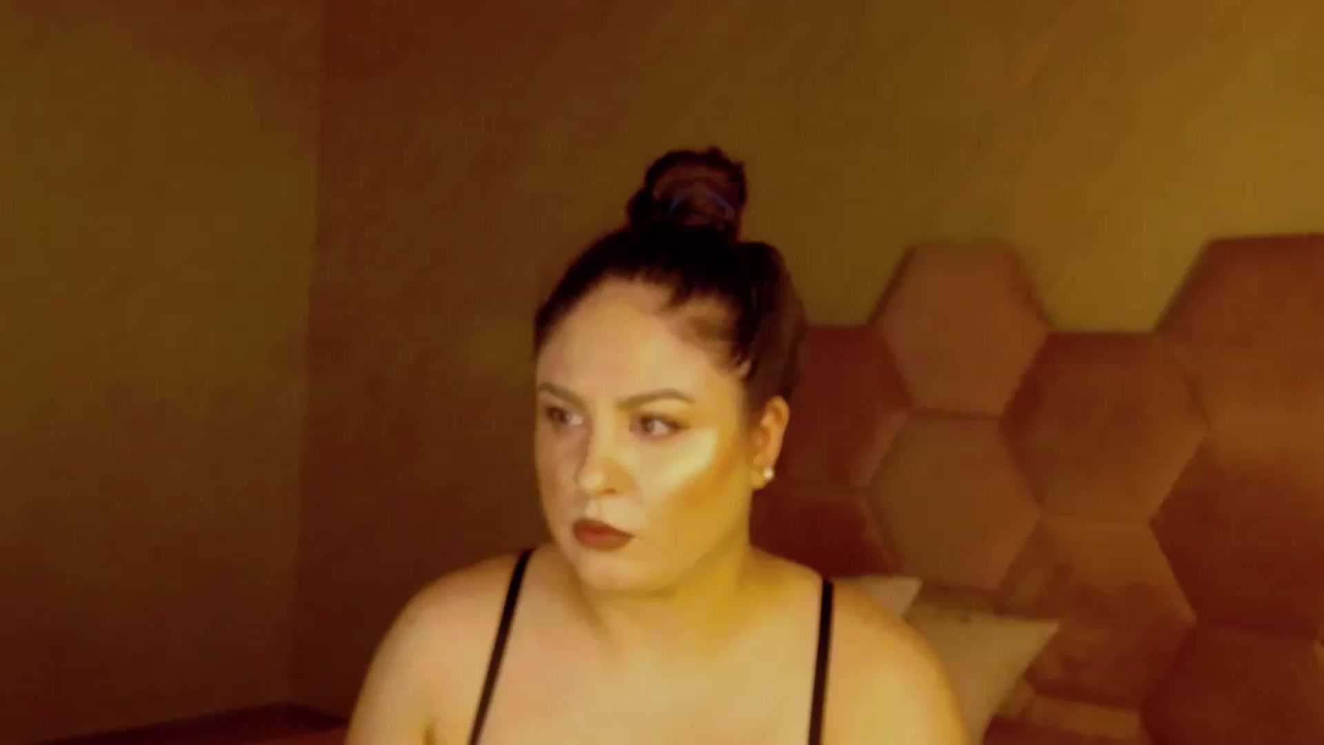 Gallery image thumbnail from NotVanilla's myfreecams stream on, 07/20/2026, 02:23 image 1 of 20