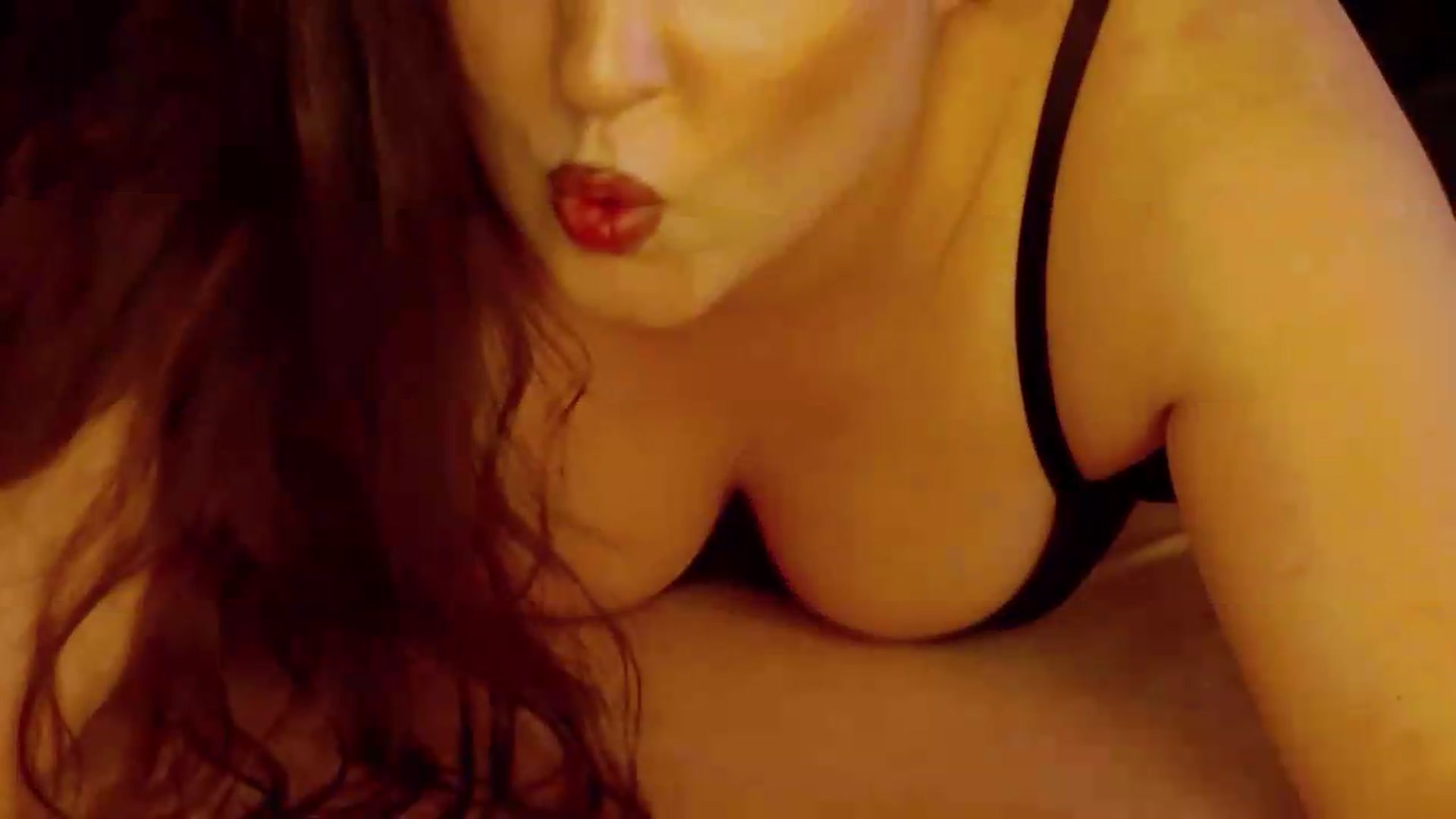 Gallery image thumbnail from NotVanilla's myfreecams stream on, 07/20/2026, 04:48 image 7 of 20