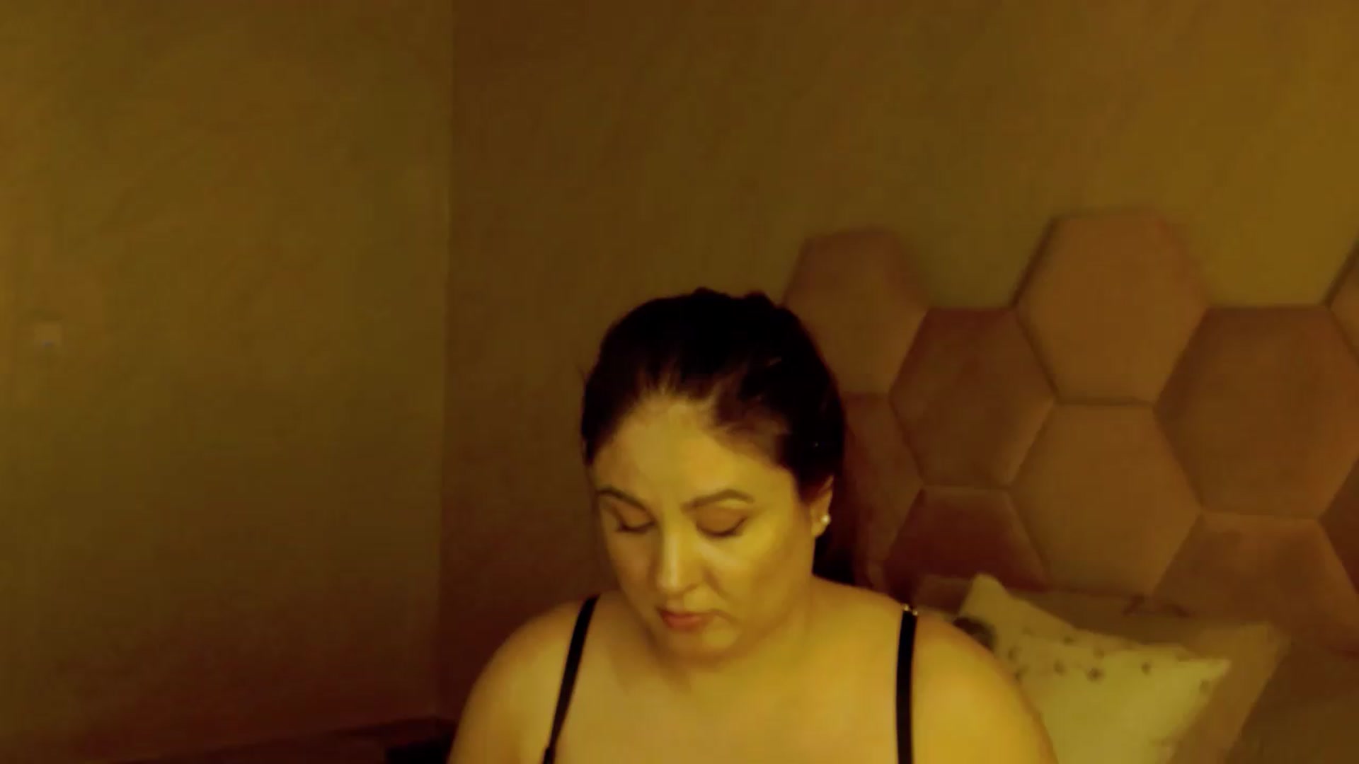 Gallery image thumbnail from NotVanilla's myfreecams stream on, 07/20/2026, 08:43 image 1 of 20