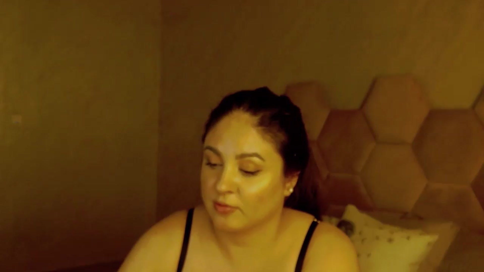 Gallery image thumbnail from NotVanilla's myfreecams stream on, 07/20/2026, 08:43 image 2 of 20