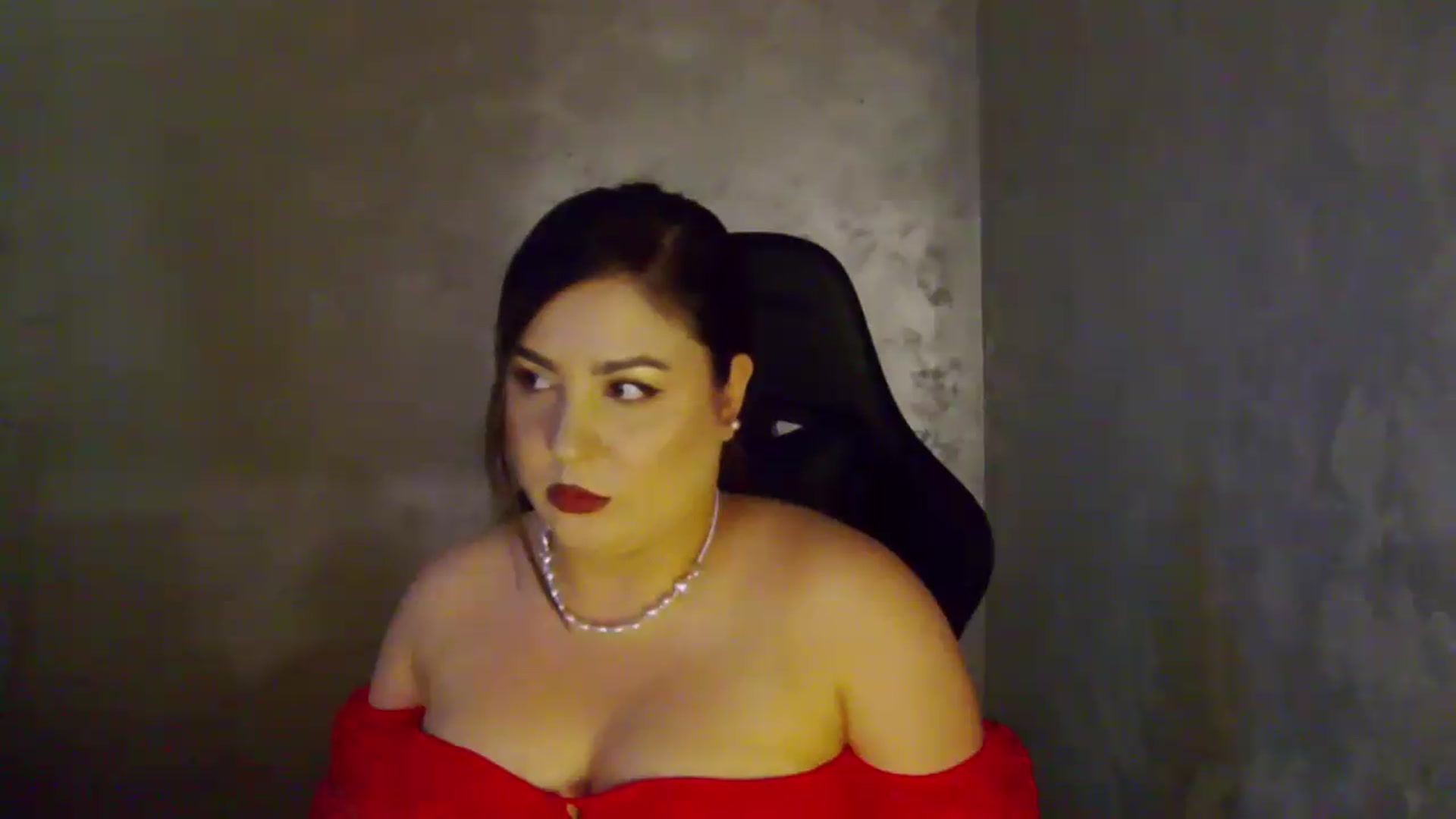 Gallery image thumbnail from NotVanilla's myfreecams stream on, 07/22/2026, 05:06 image 17 of 20