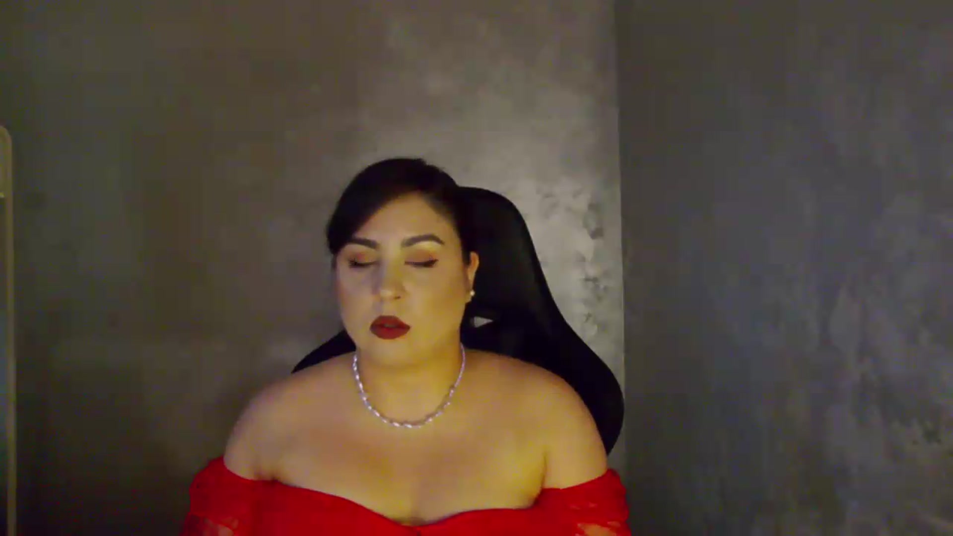 Gallery image thumbnail from NotVanilla's myfreecams stream on, 07/22/2026, 05:30 image 16 of 20