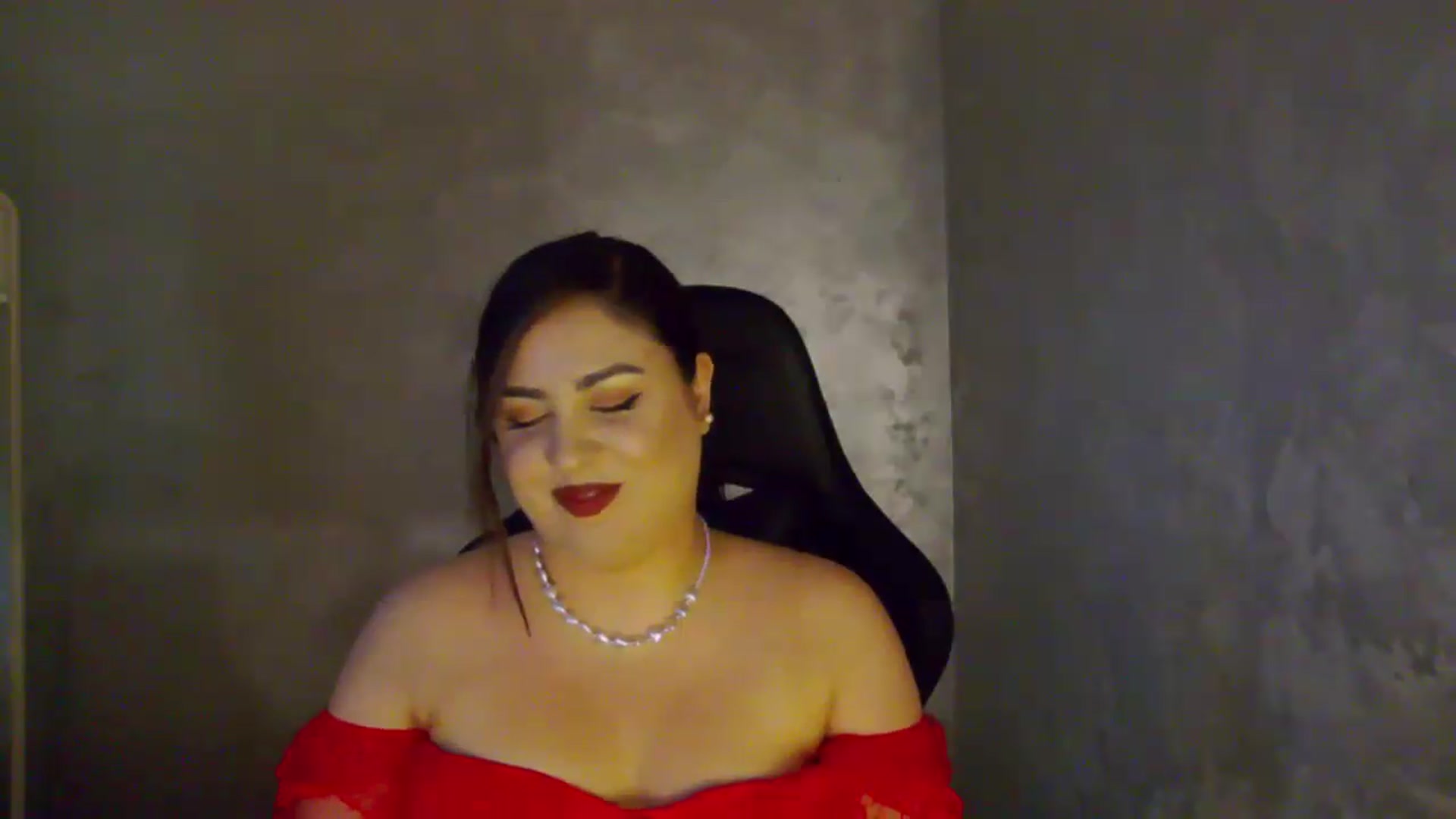 Gallery image thumbnail from NotVanilla's myfreecams stream on, 07/22/2026, 05:30 image 12 of 20
