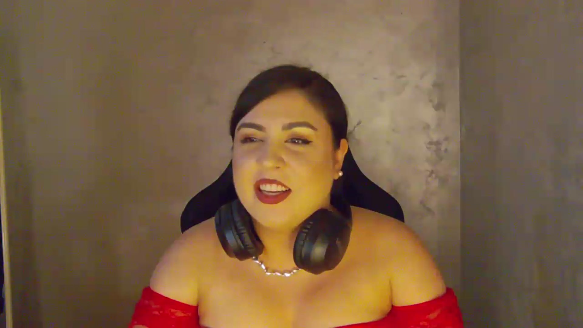 Gallery image thumbnail from NotVanilla's myfreecams stream on, 07/22/2026, 06:04 image 11 of 20