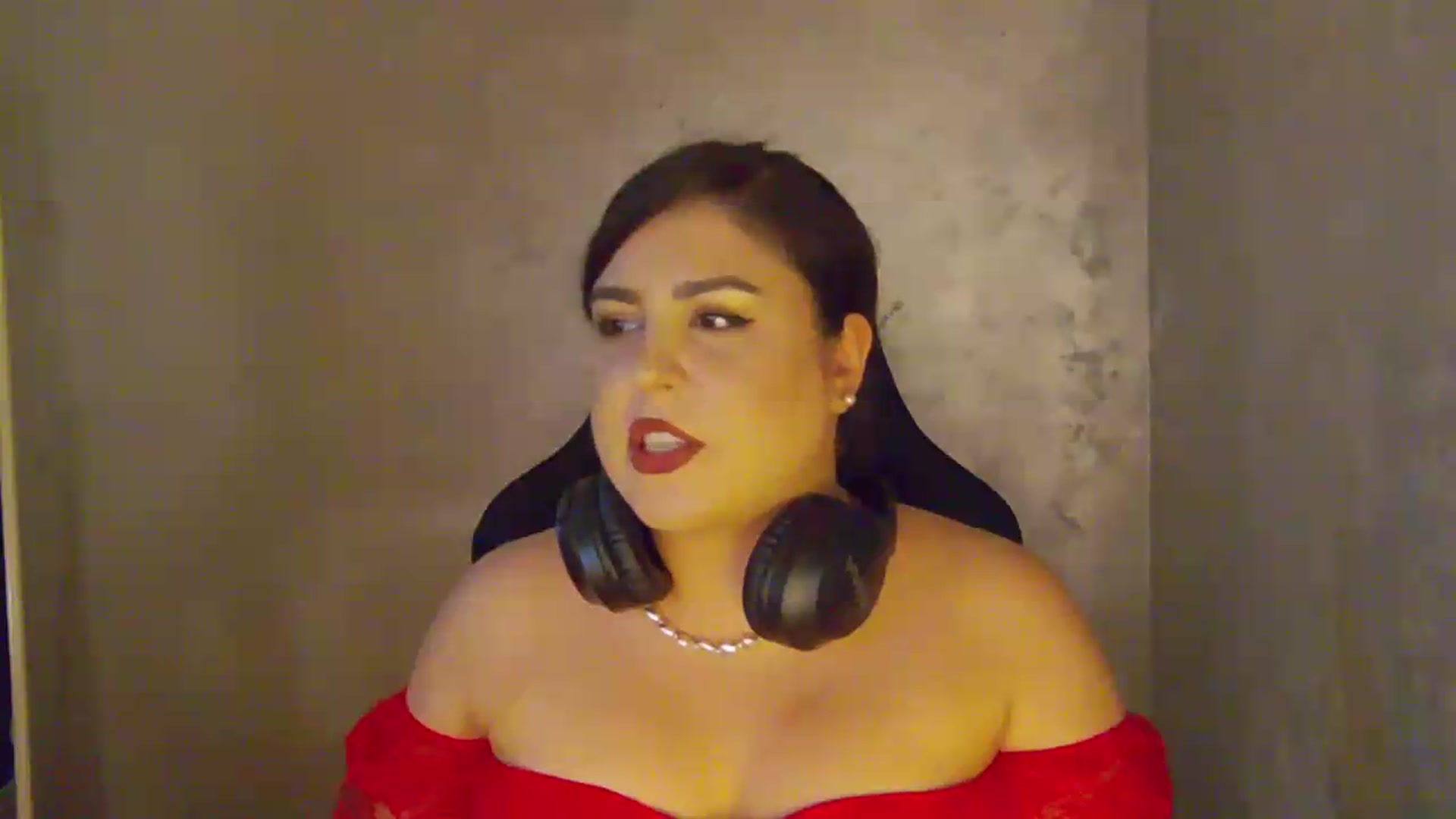 Gallery image thumbnail from NotVanilla's myfreecams stream on, 07/22/2026, 06:04 image 17 of 20
