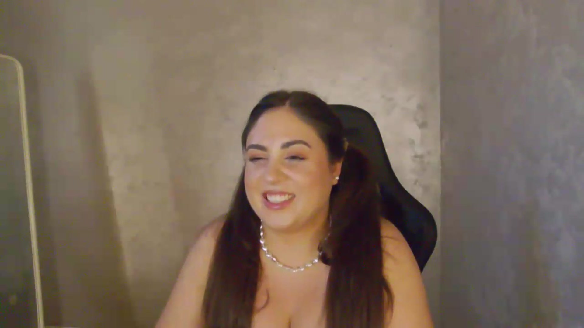 Gallery image thumbnail from NotVanilla's myfreecams stream on, 07/23/2026, 03:41 image 20 of 20