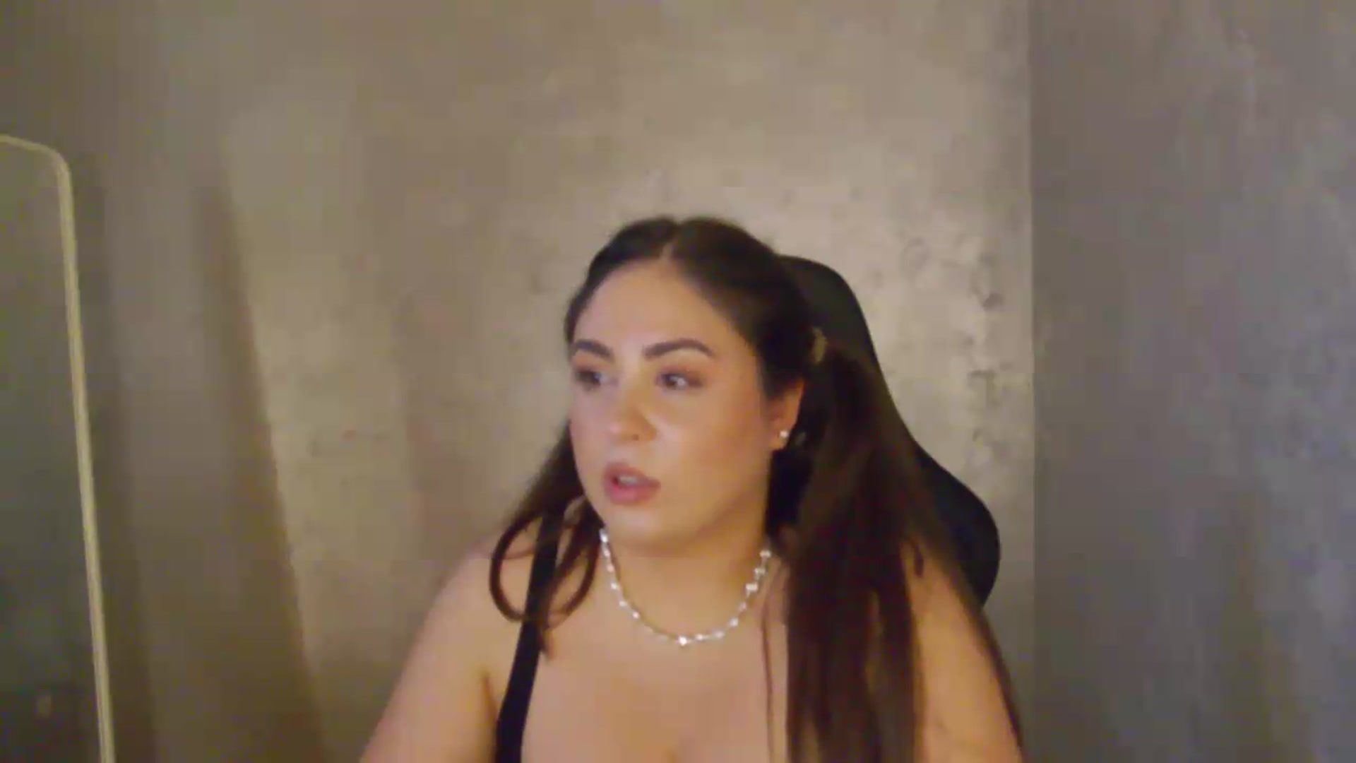 Gallery image thumbnail from NotVanilla's myfreecams stream on, 07/23/2026, 03:41 image 15 of 20