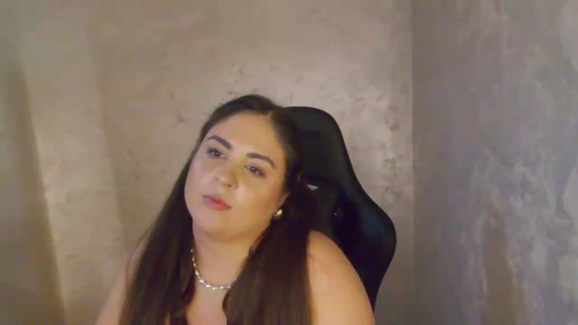 Gallery image thumbnail from NotVanilla's myfreecams stream on, 07/23/2026, 06:04 image 16 of 20