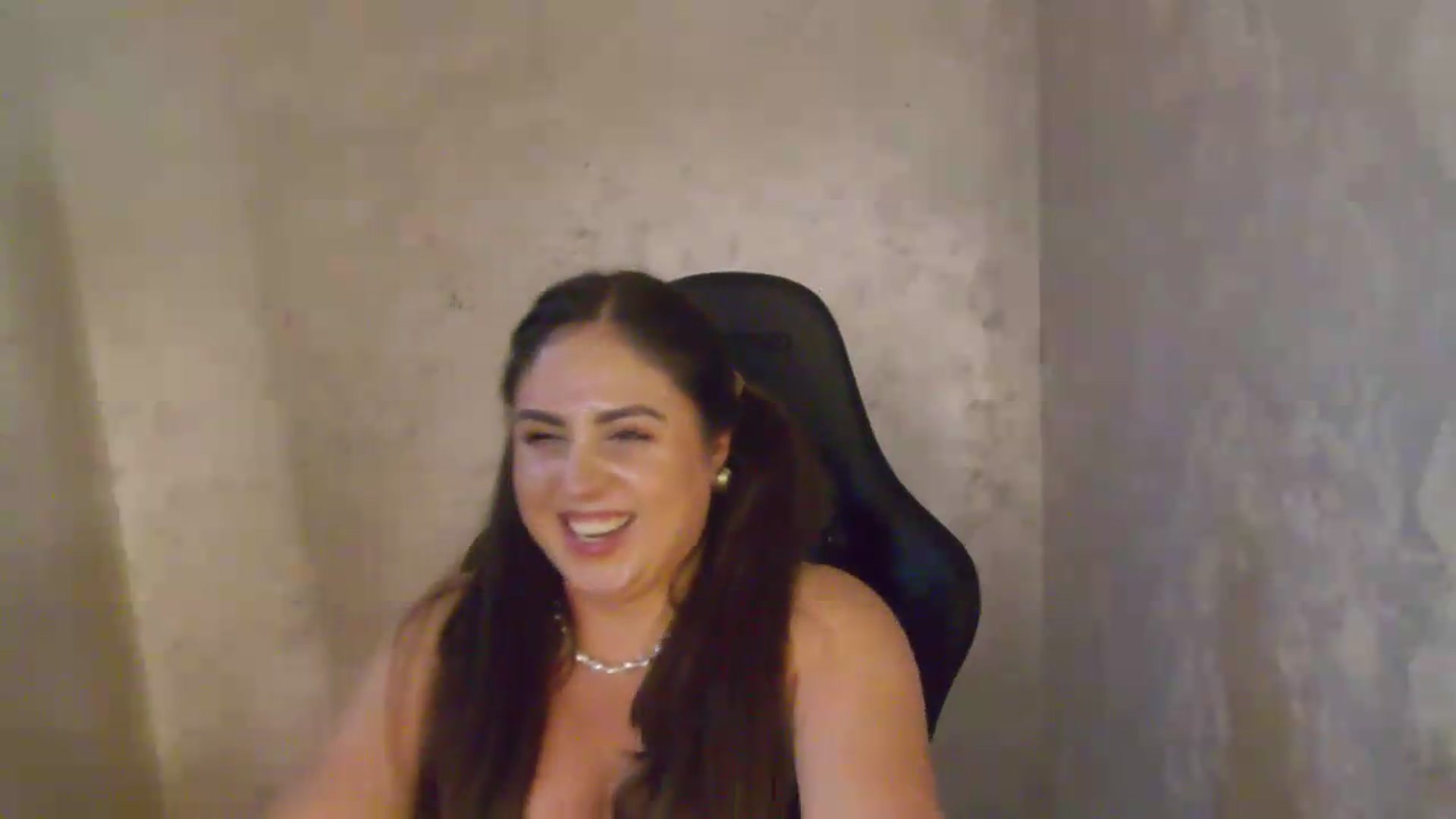 Gallery image thumbnail from NotVanilla's myfreecams stream on, 07/23/2026, 06:04 image 17 of 20