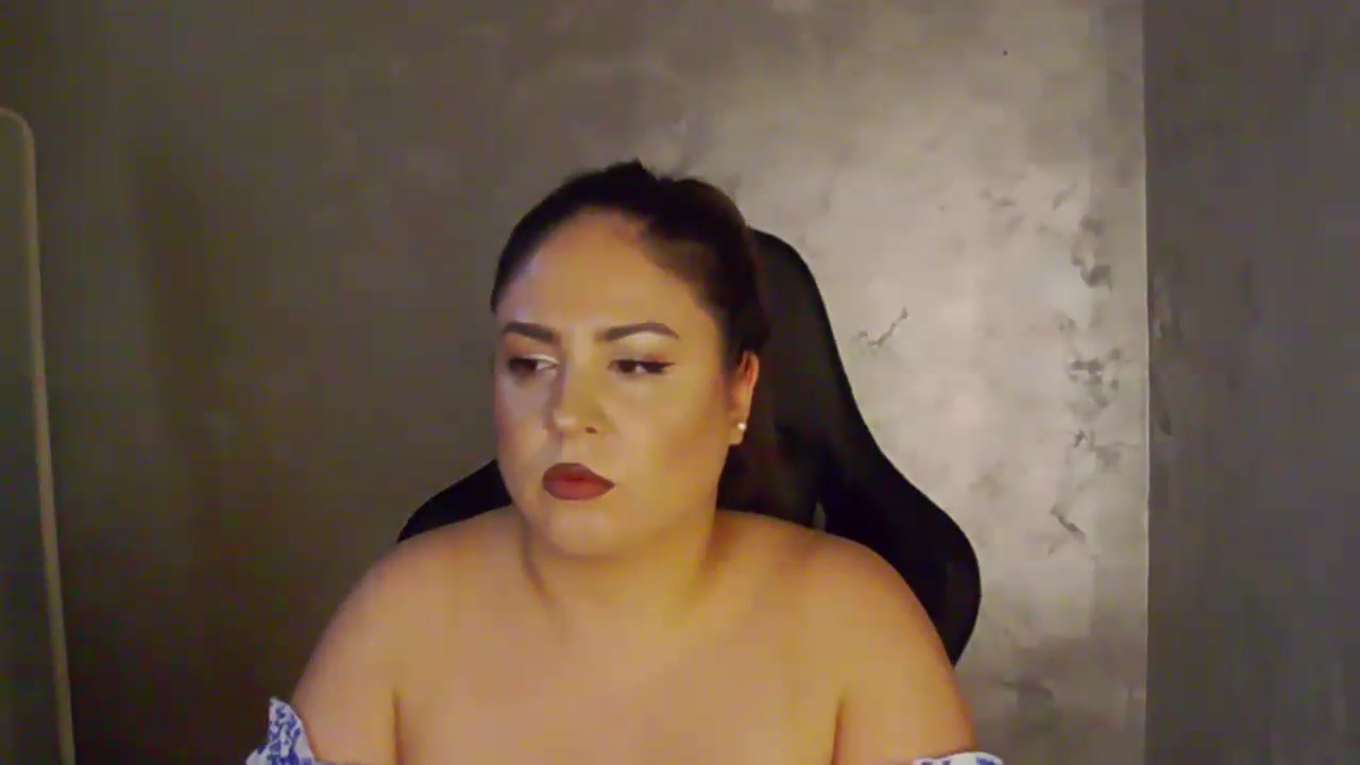 Gallery image thumbnail from NotVanilla's myfreecams stream on, 07/23/2026, 23:55 image 9 of 20