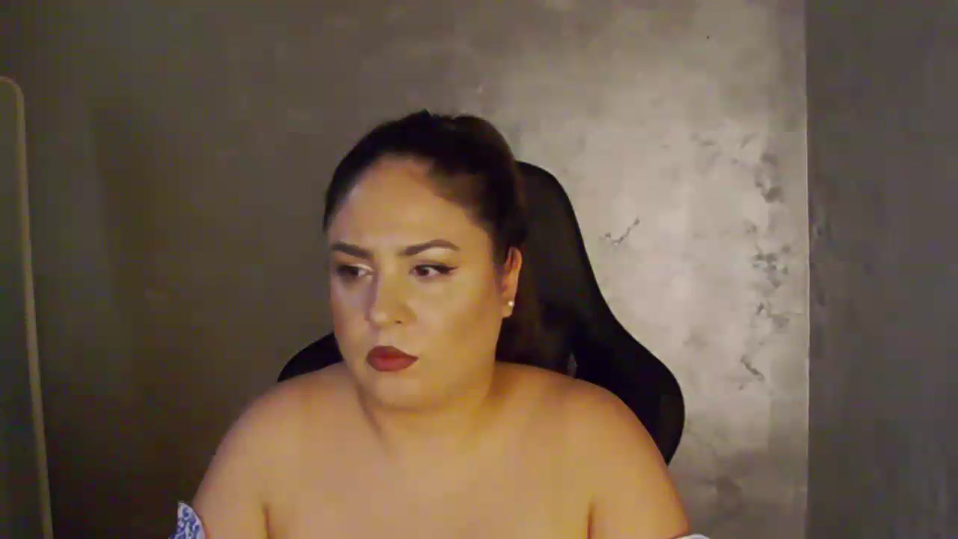 Gallery image thumbnail from NotVanilla's myfreecams stream on, 07/23/2026, 23:55 image 12 of 20