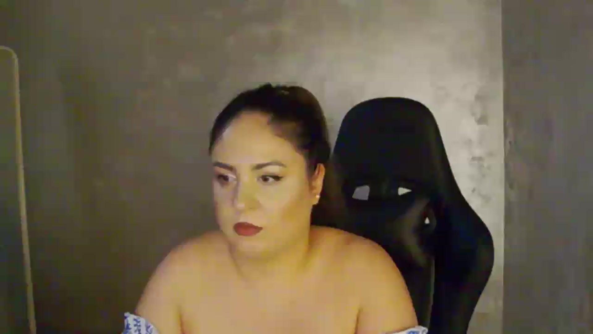 Gallery image thumbnail from NotVanilla's myfreecams stream on, 07/24/2026, 01:23 image 1 of 20