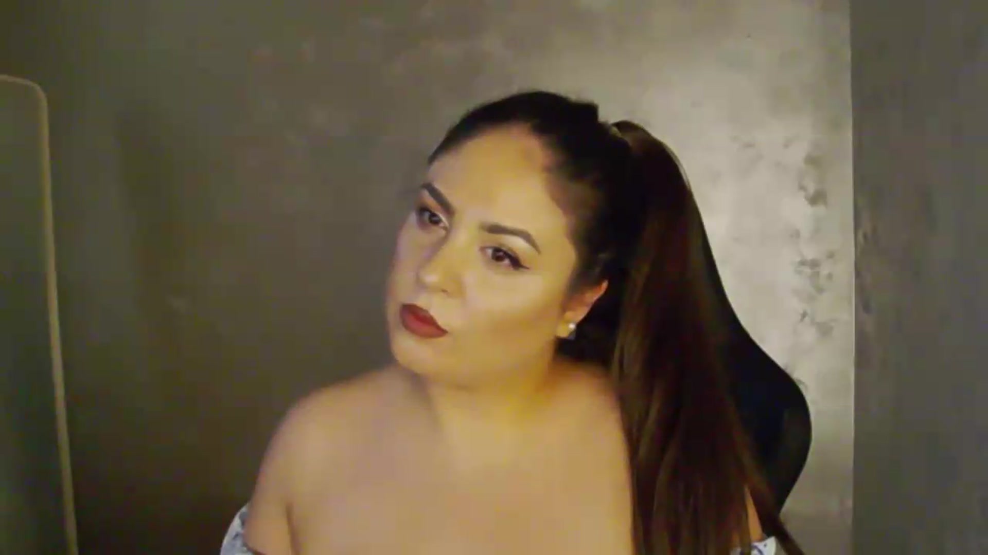 Gallery image thumbnail from NotVanilla's myfreecams stream on, 07/24/2026, 01:23 image 8 of 20