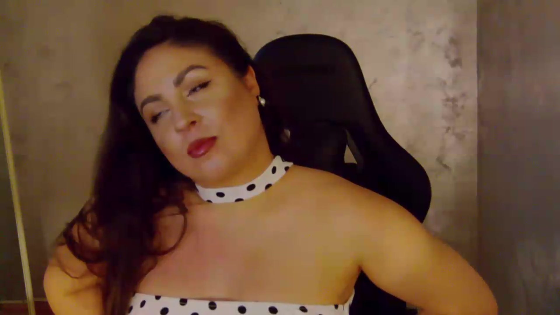 Gallery image thumbnail from NotVanilla's myfreecams stream on, 07/30/2026, 03:09 image 16 of 20