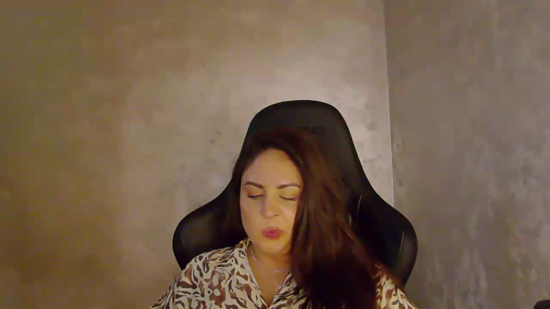 Gallery image thumbnail from NotVanilla's myfreecams stream on, 07/31/2026, 24:45 image 9 of 20
