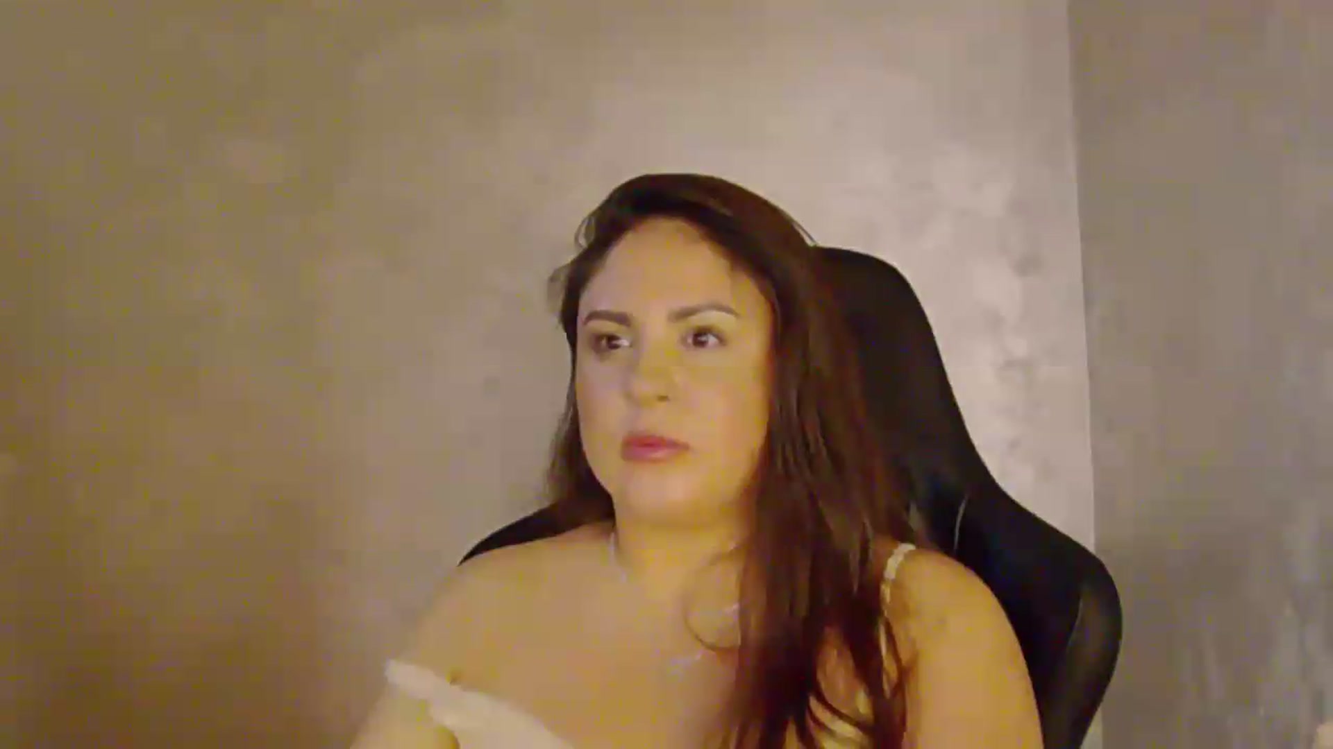 Gallery image thumbnail from NotVanilla's myfreecams stream on, 07/31/2026, 06:04 image 14 of 20