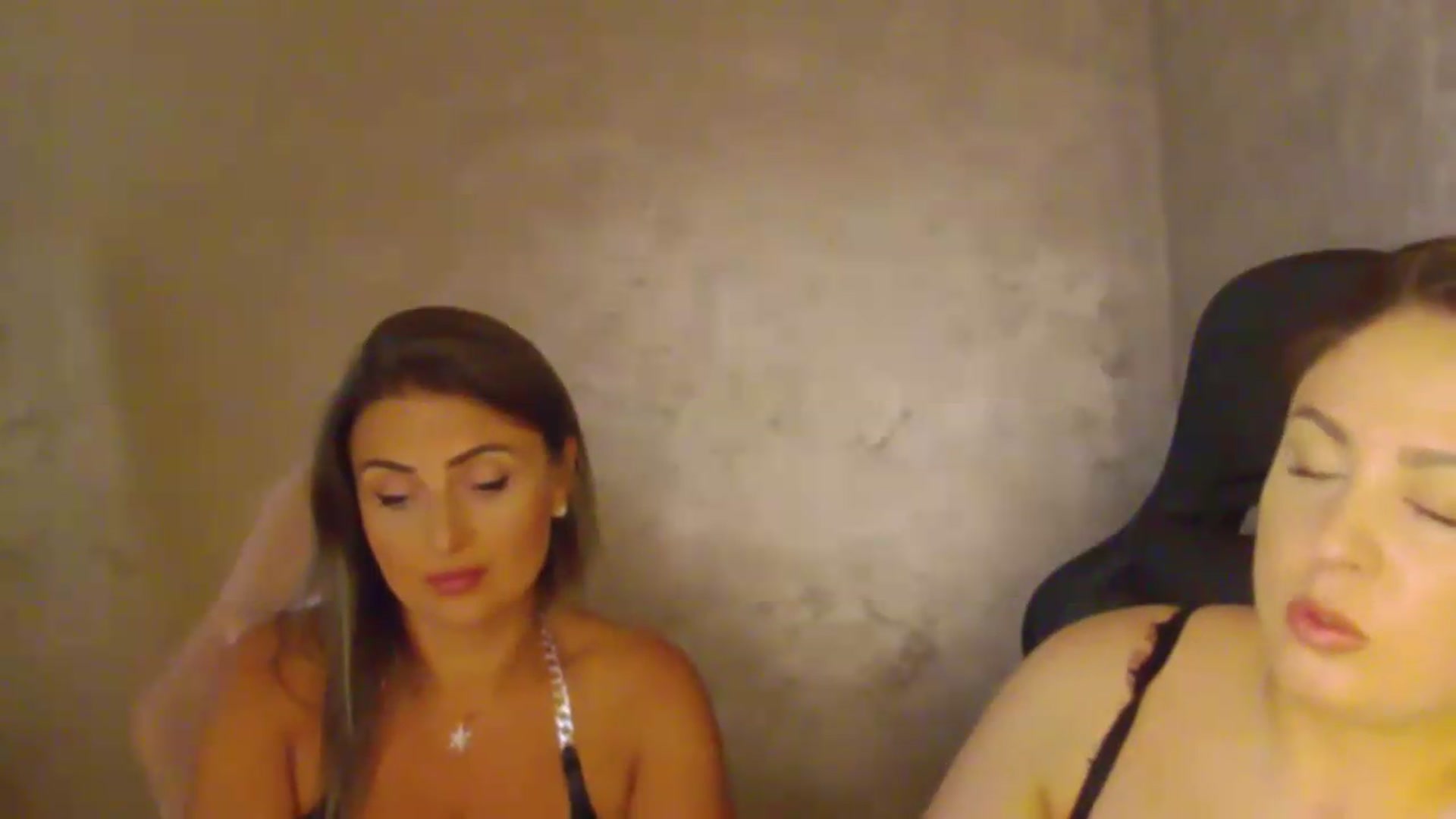 Gallery image thumbnail from NotVanilla's myfreecams stream on, 07/31/2026, 22:54 image 6 of 20