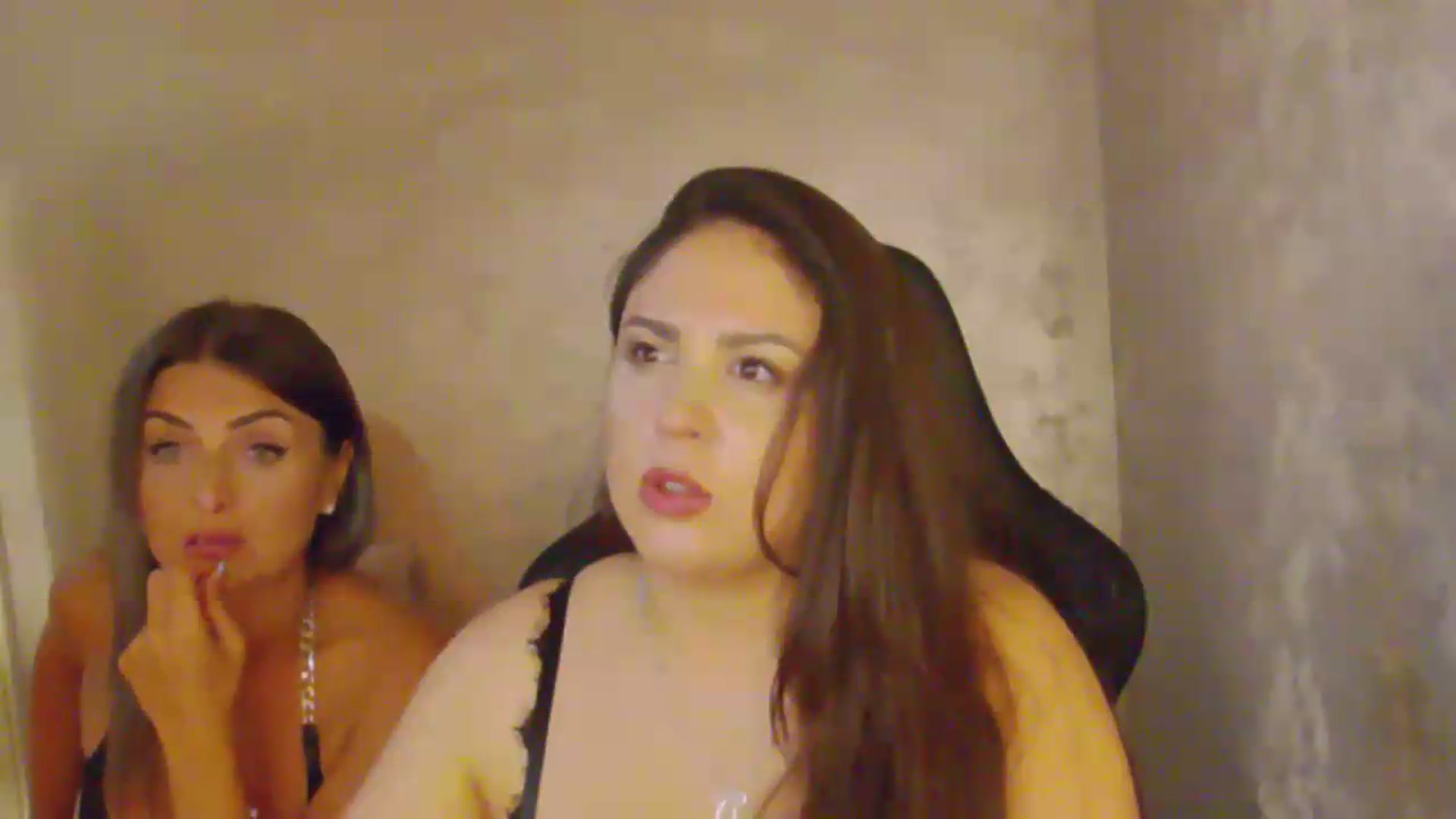 Gallery image thumbnail from NotVanilla's myfreecams stream on, 07/31/2026, 23:39 image 10 of 20