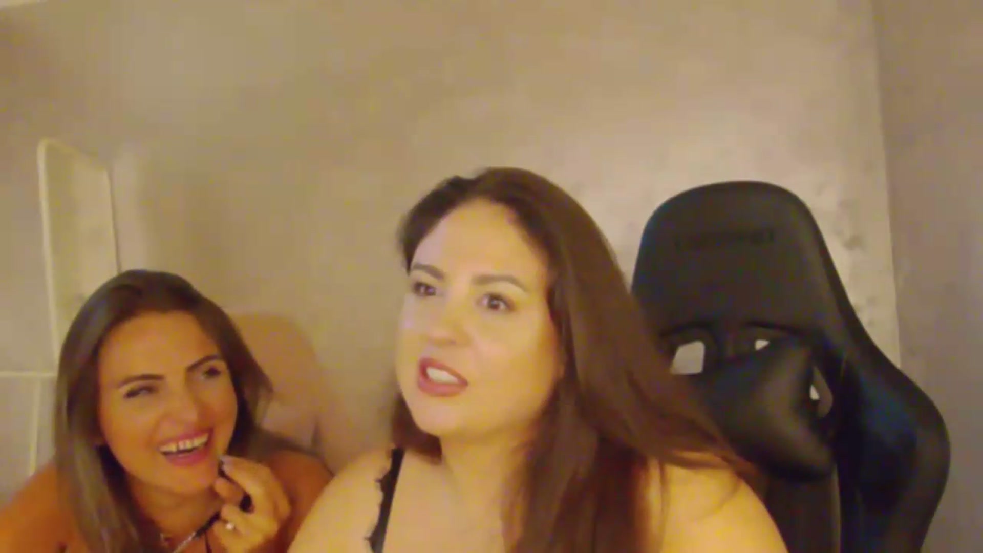 Gallery image thumbnail from NotVanilla's myfreecams stream on, 08/01/2026, 24:27 image 12 of 20