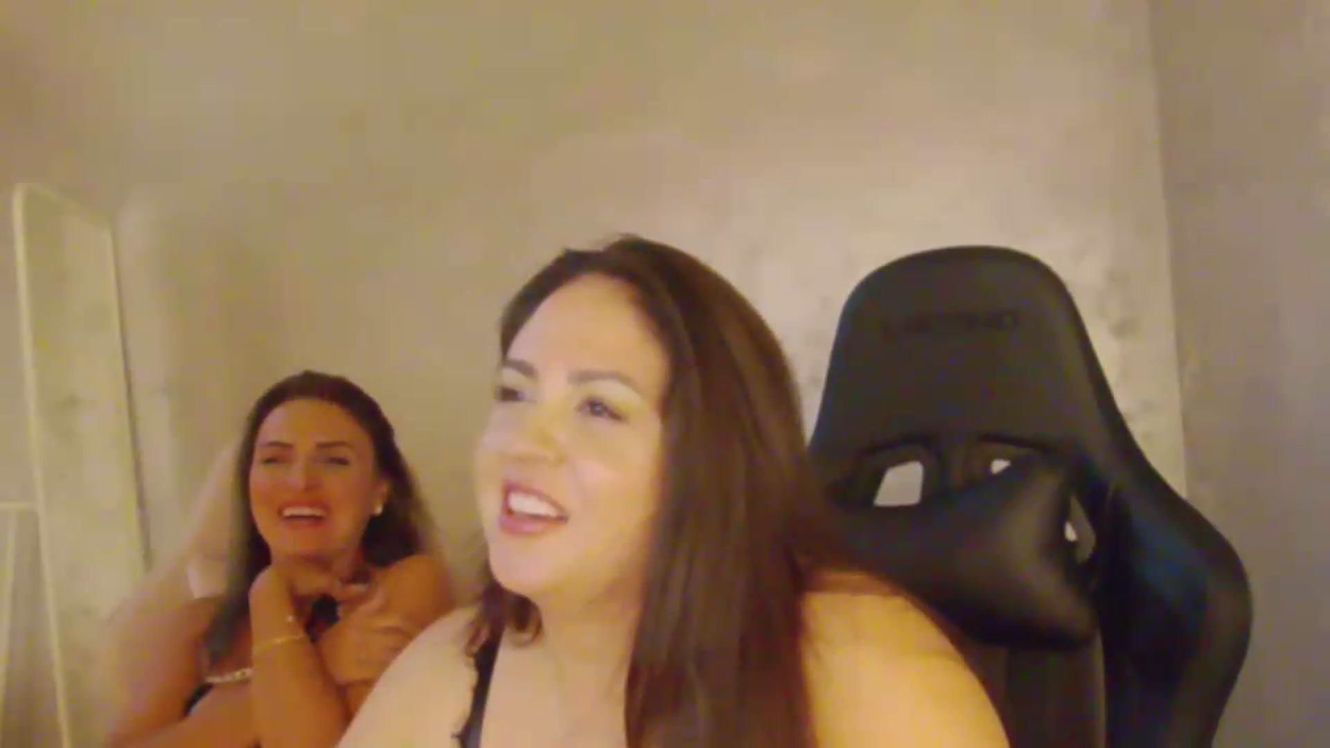 Gallery image thumbnail from NotVanilla's myfreecams stream on, 08/01/2026, 24:27 image 11 of 20