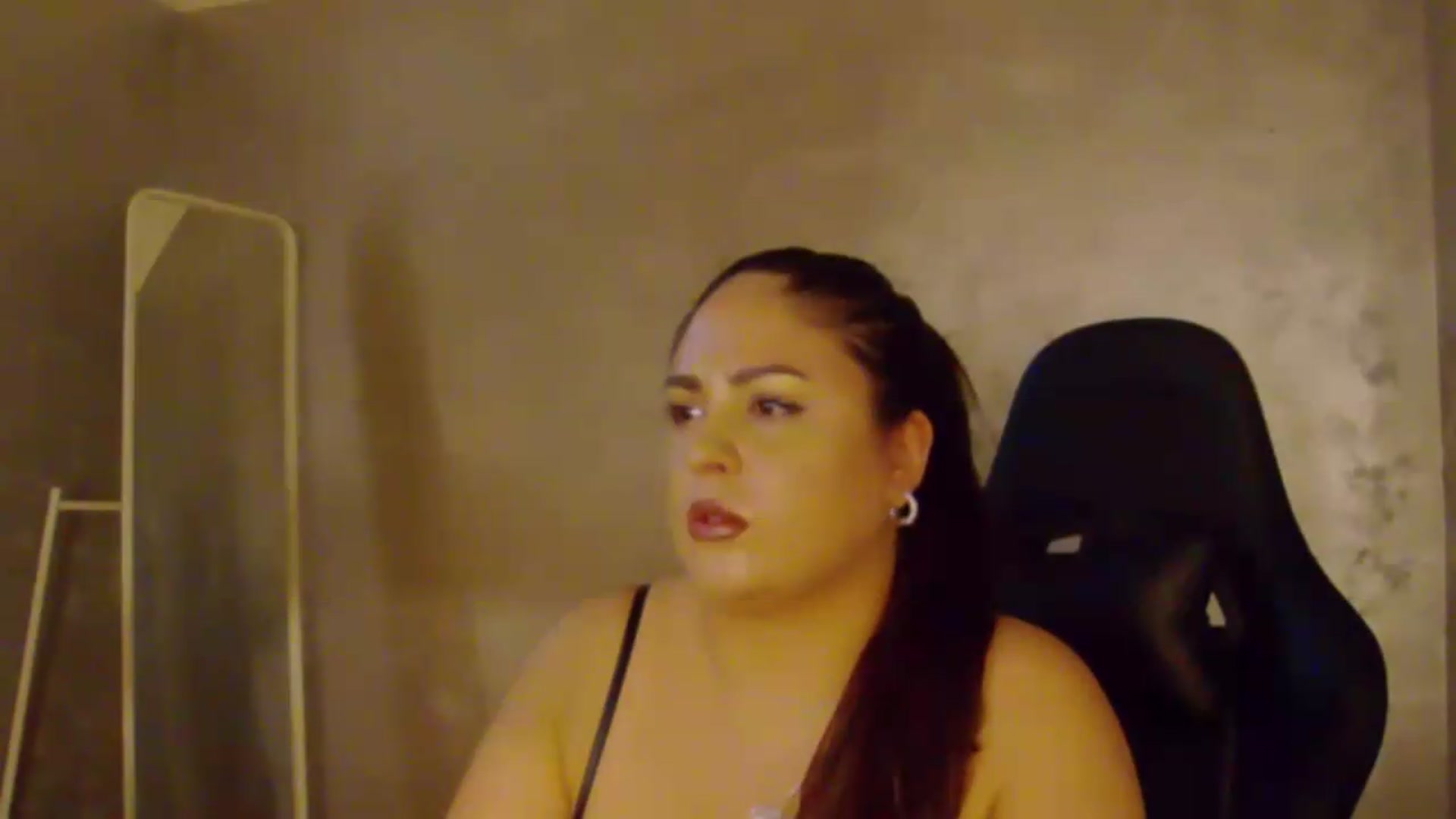 Gallery image thumbnail from NotVanilla's myfreecams stream on, 08/03/2026, 05:32 image 8 of 20