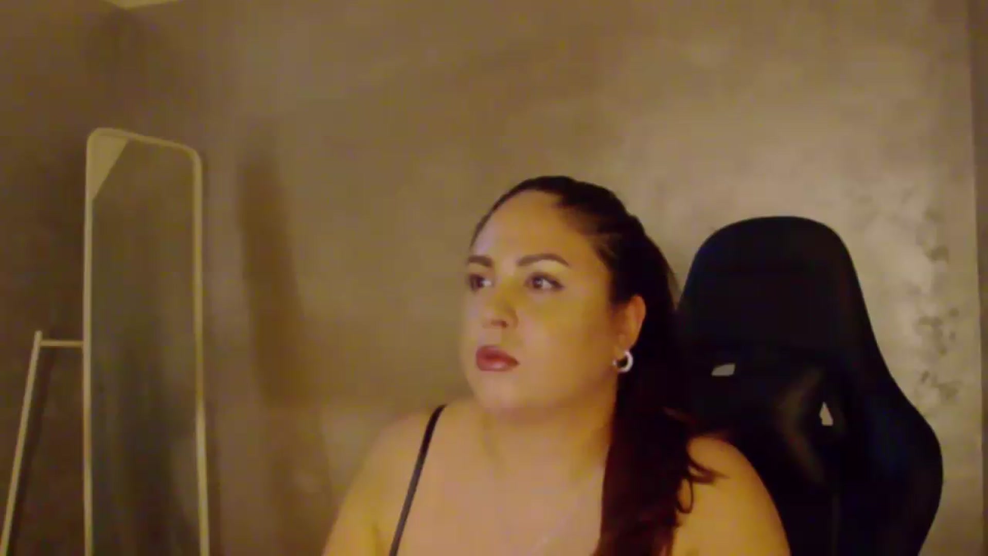 Gallery image thumbnail from NotVanilla's myfreecams stream on, 08/03/2026, 05:32 image 10 of 20