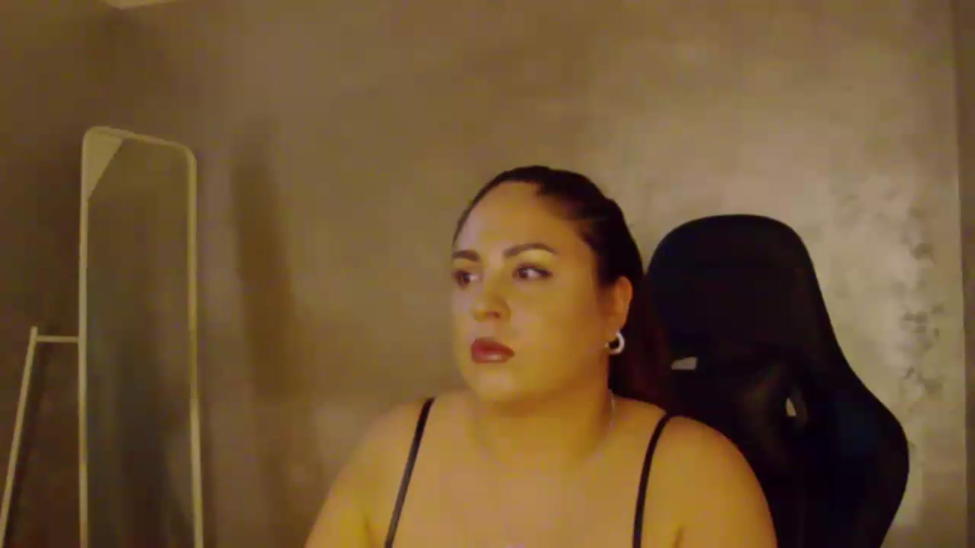 Gallery image thumbnail from NotVanilla's myfreecams stream on, 08/03/2026, 05:32 image 7 of 20