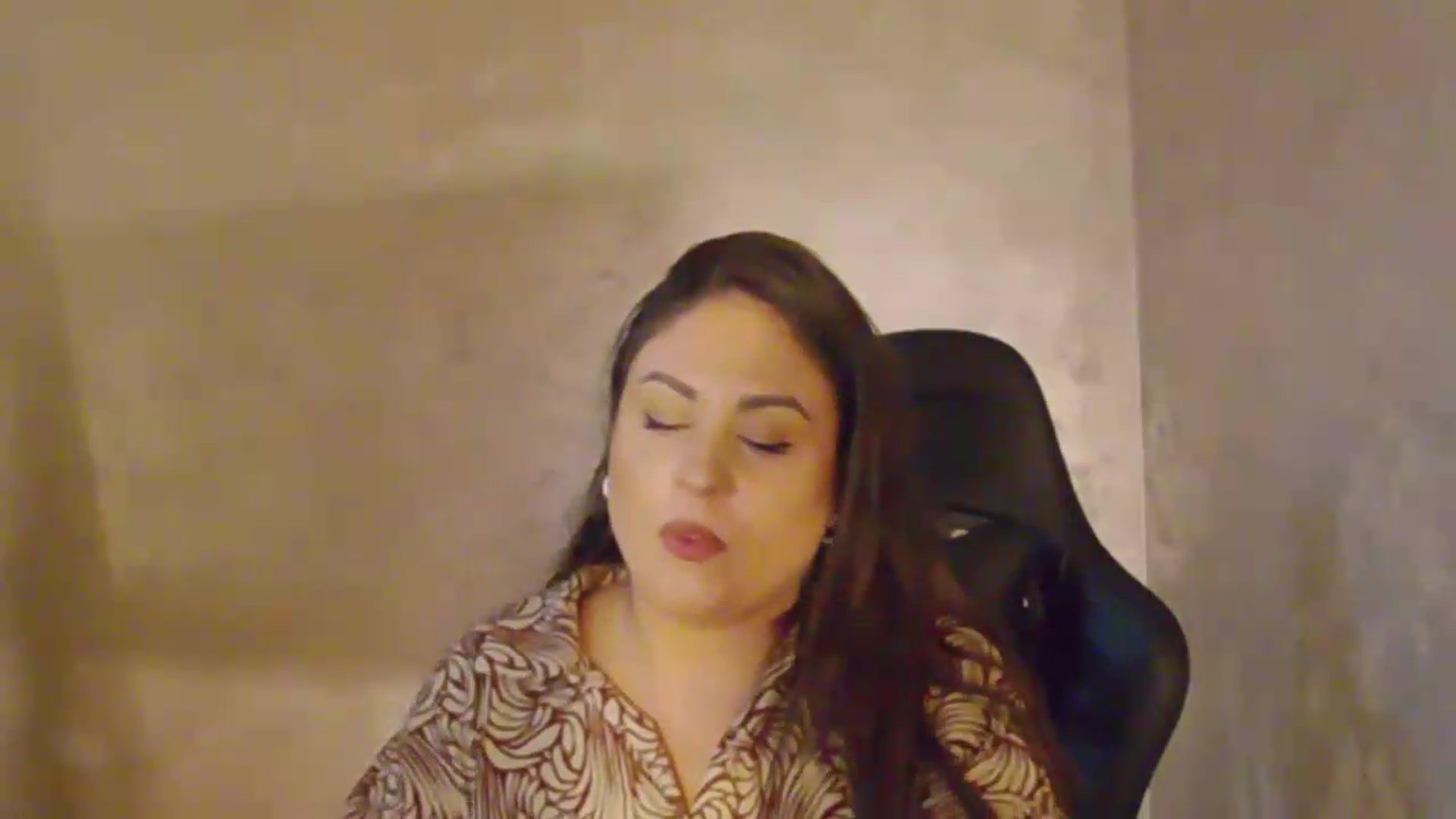 Gallery image thumbnail from NotVanilla's myfreecams stream on, 08/04/2026, 24:01 image 17 of 20