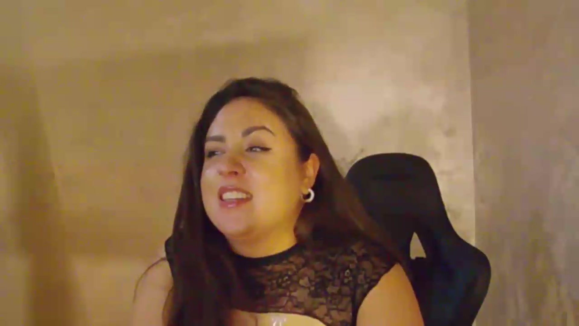 Gallery image thumbnail from NotVanilla's myfreecams stream on, 08/04/2026, 03:58 image 3 of 20