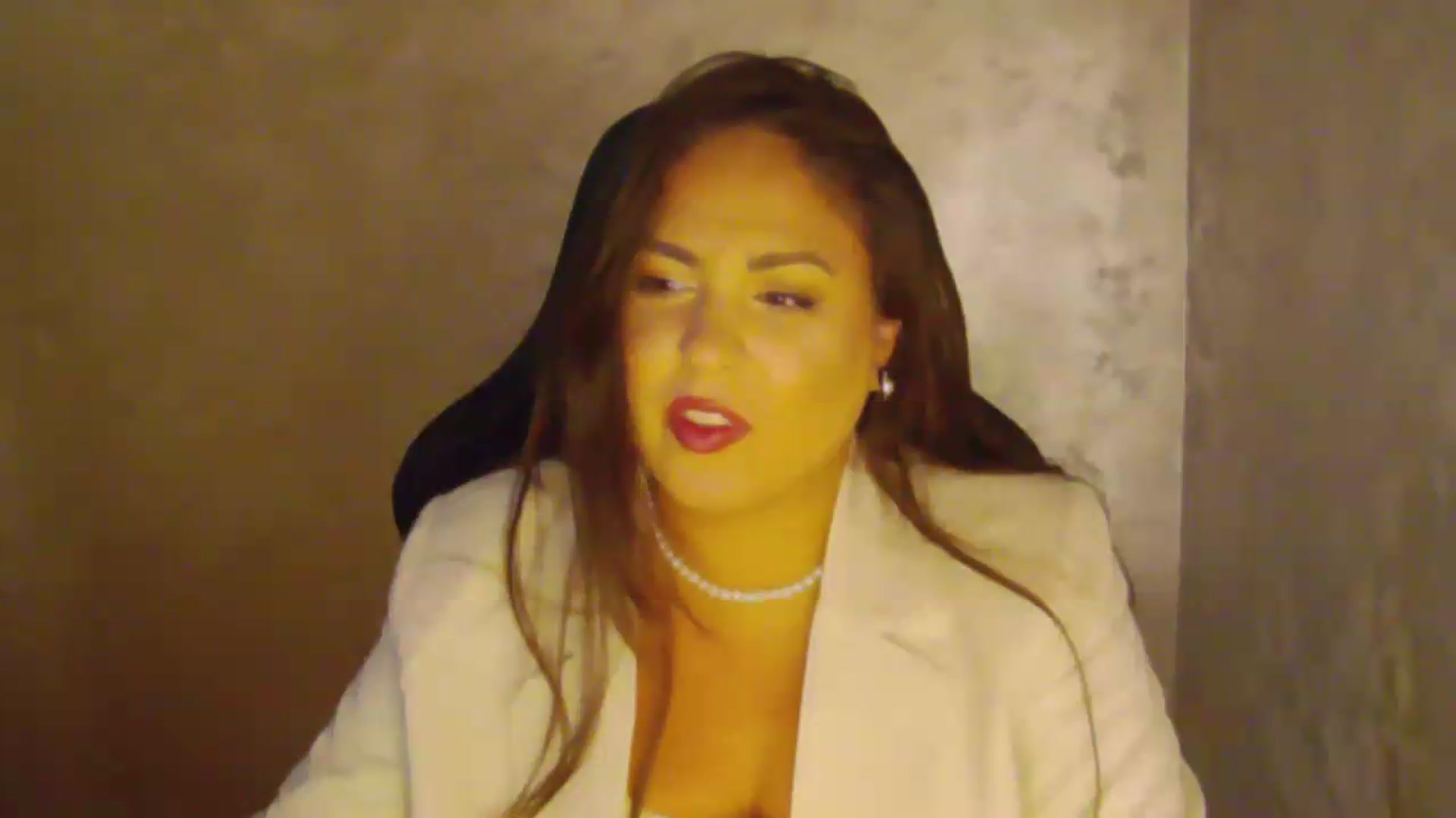 Gallery image thumbnail from NotVanilla's myfreecams stream on, 08/08/2026, 24:14 image 15 of 20